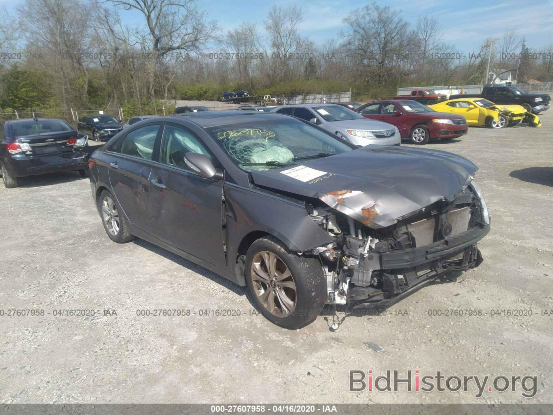 Photo 5NPEC4AC8BH074561 - HYUNDAI SONATA 2011