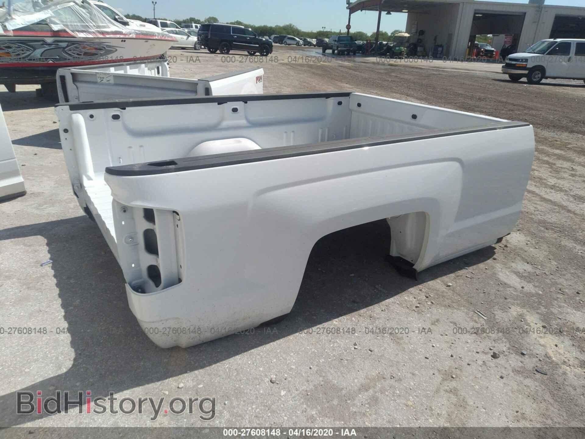 2018 CHEVROLET SILVERADO - VIN: 2018CHEVYBED - Photo 4