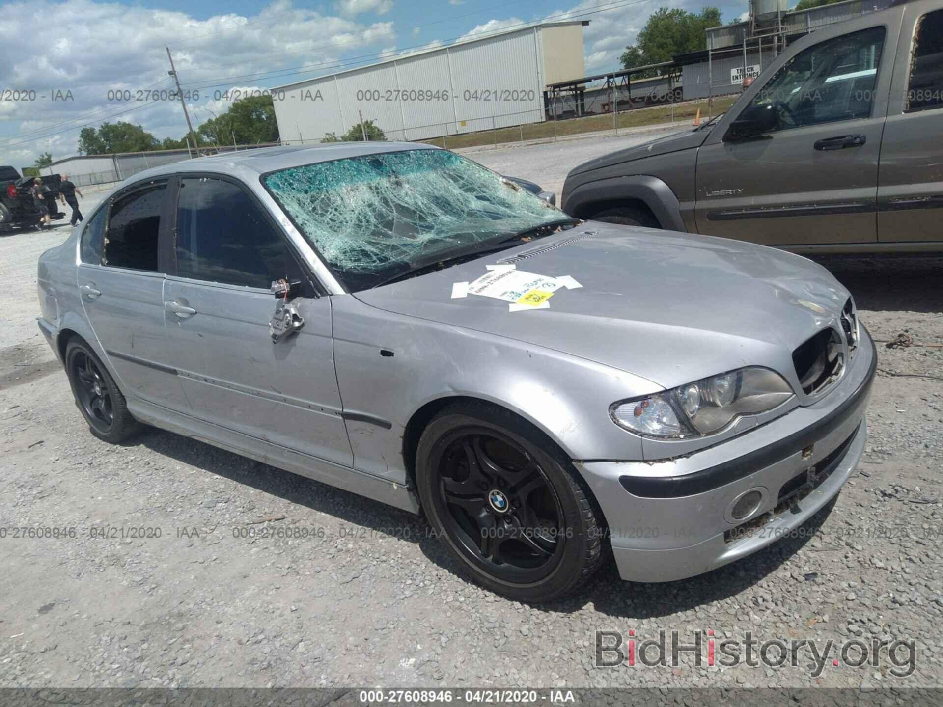 Photo WBAEV53403KM02593 - BMW 330 2003