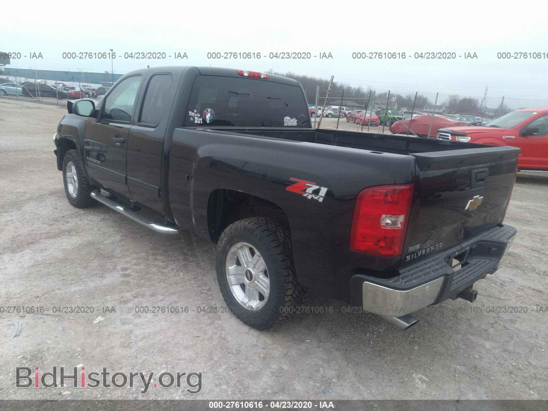 2011 CHEVROLET SILVERADO - VIN: 1GCRKSE33BZ367036 - Фото 3
