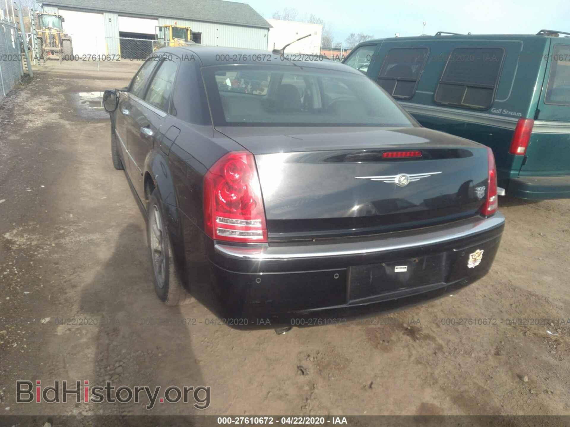 2008 CHRYSLER 300C - VIN: 2C3LA63H38H171237 - Фото 3
