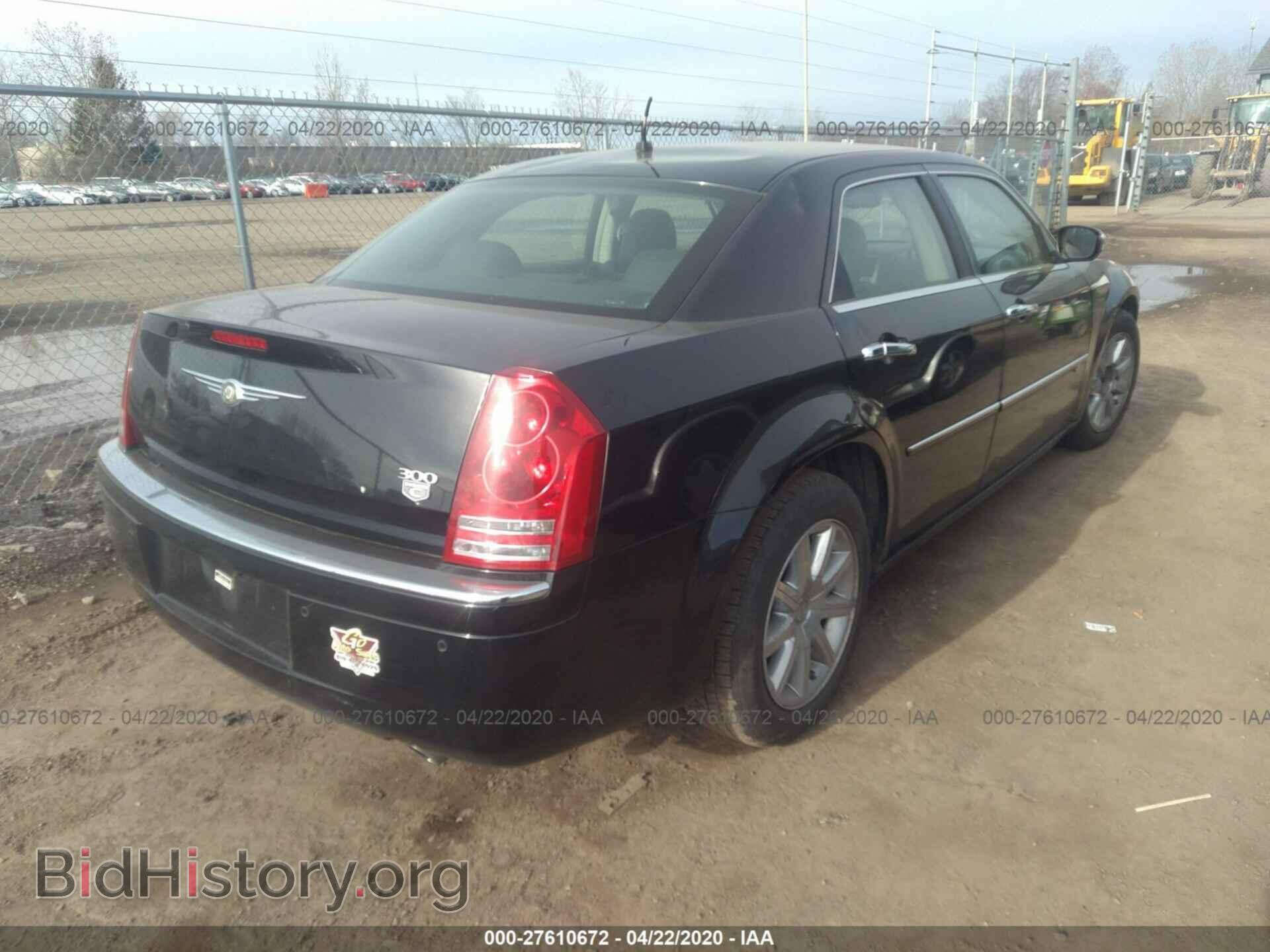 2008 CHRYSLER 300C - VIN: 2C3LA63H38H171237 - Фото 4