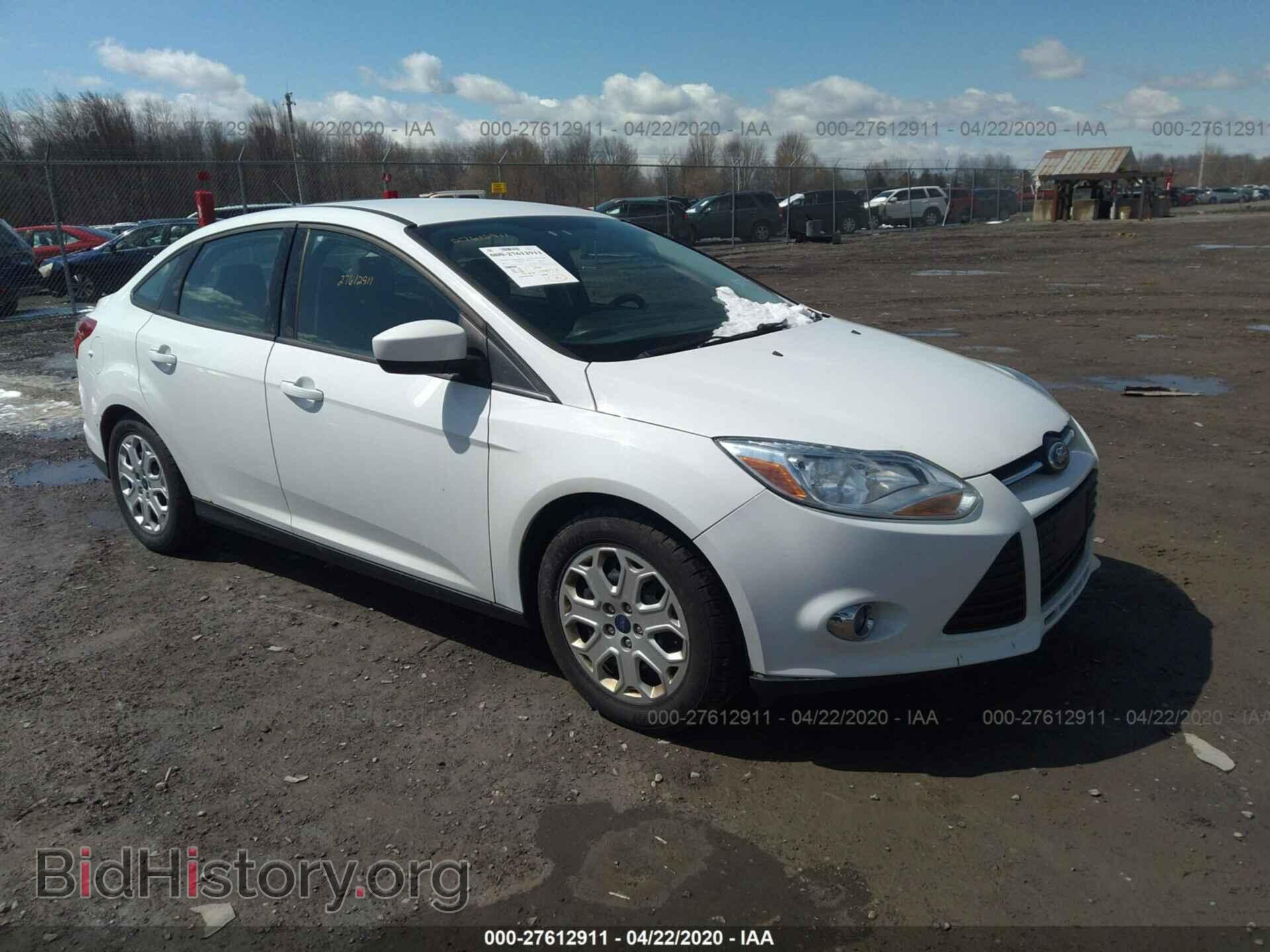 Photo 1FAHP3F29CL460730 - FORD FOCUS 2012