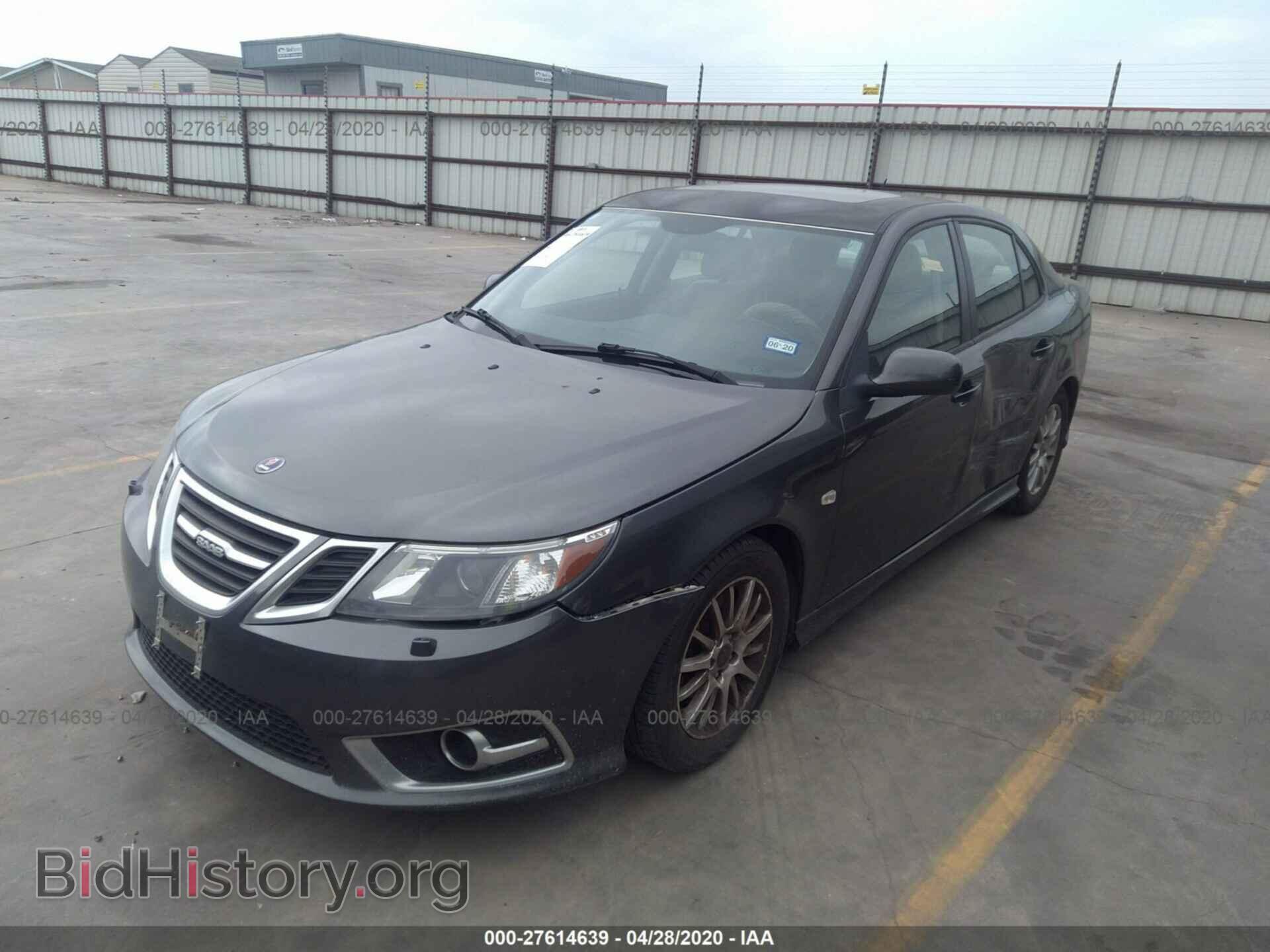 2011 SAAB 9-3 - VIN: YS3FA4CY8B1303307 - Photo 2