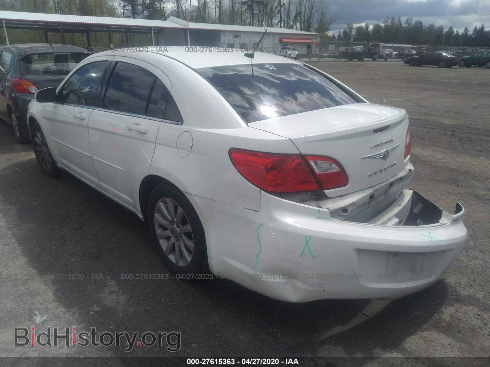 2010 CHRYSLER SEBRING - VIN: 1C3CC5FB4AN140958 - Фото 3