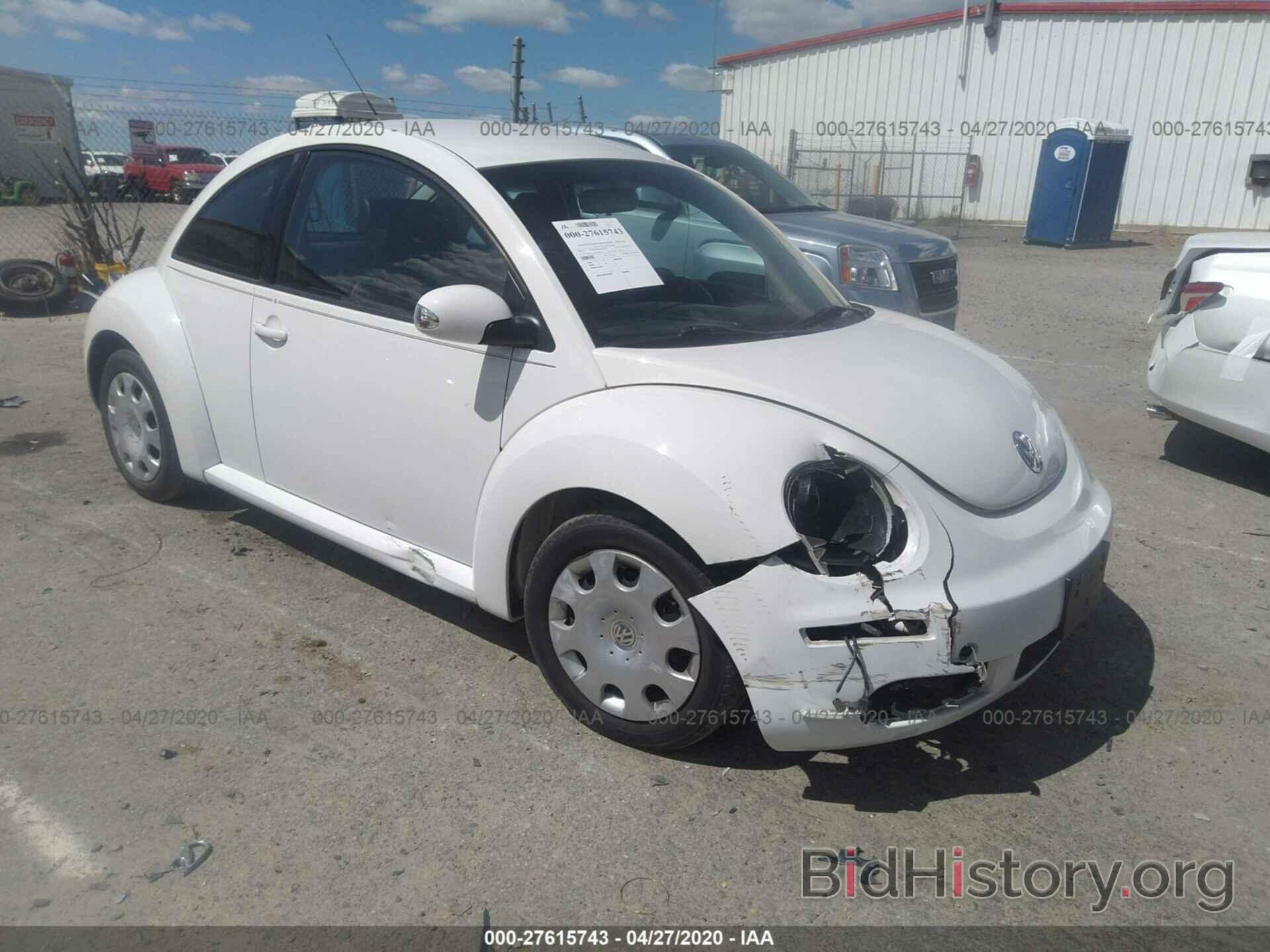 Photo 3VWPW3AG4AM000475 - VOLKSWAGEN NEW BEETLE COUPE 2010