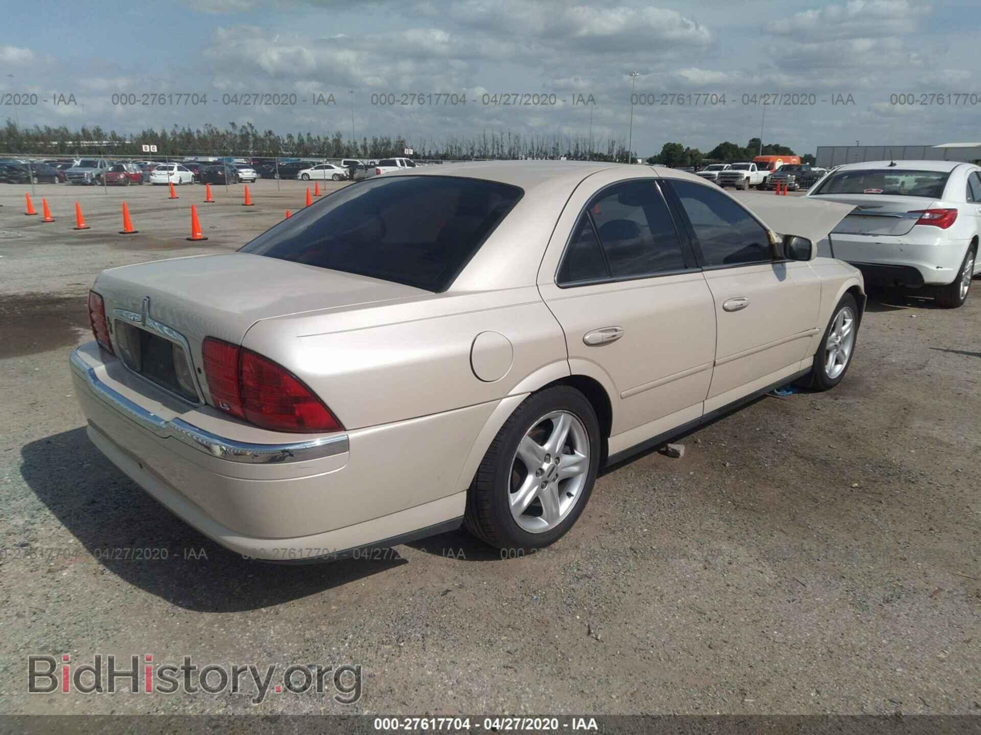 2000 LINCOLN LS - VIN: 1LNHM87AXYY799749 - Photo 4