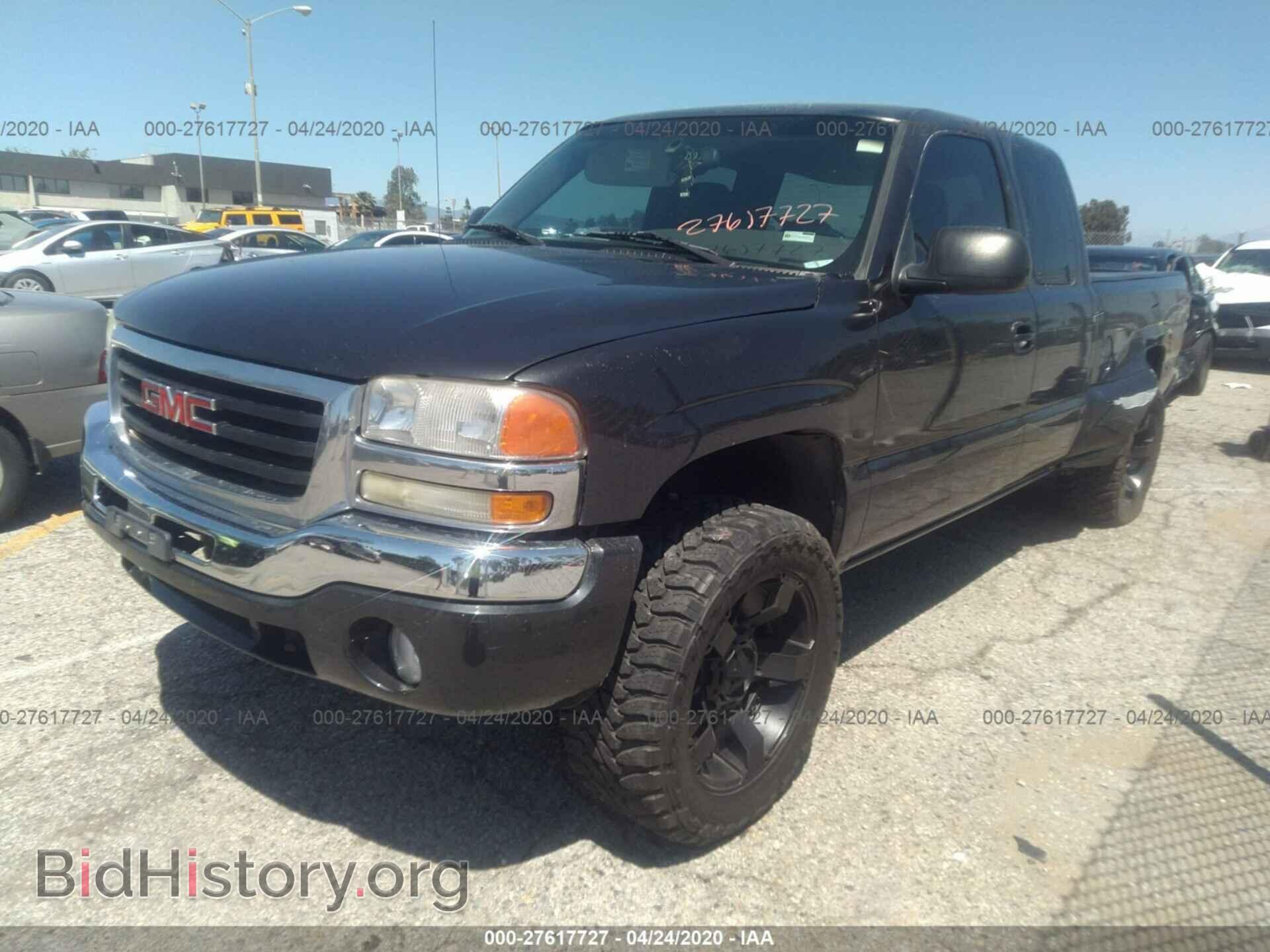 2004 GMC NEW SIERRA - VIN: 2GTEC19T841215958 - Фото 2