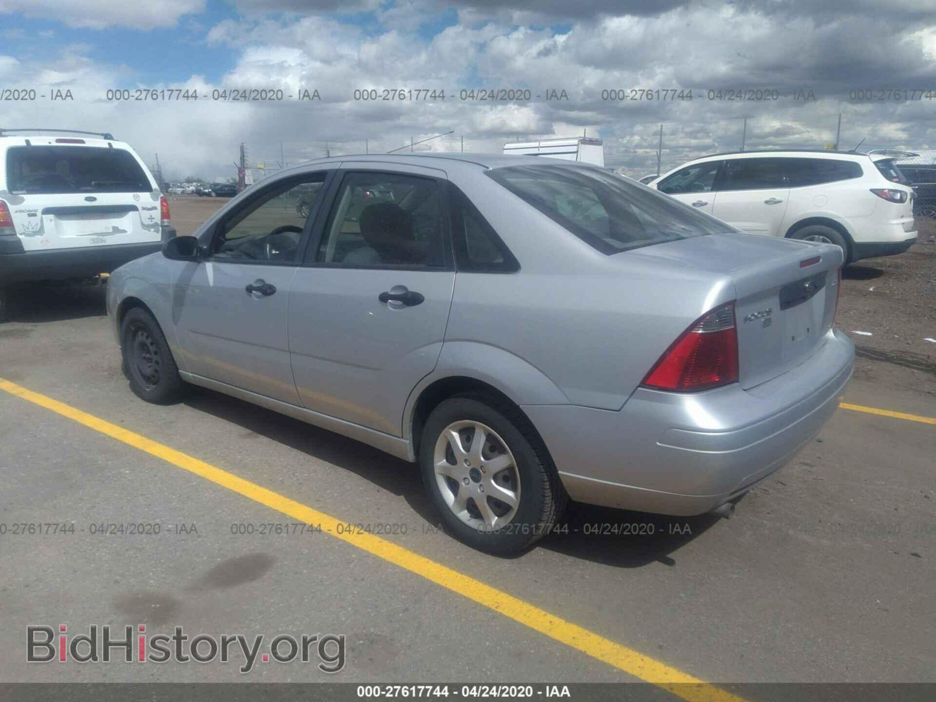2005 FORD FOCUS - VIN: 1FAFP34N45W290427 - Фото 3
