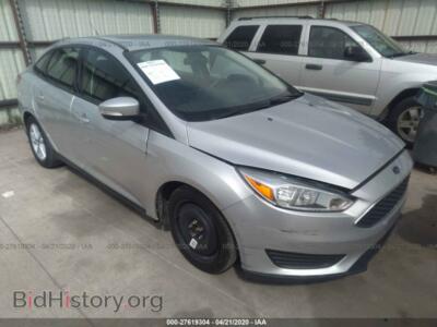 2017 Ford FOCUS SE, серебристый — VIN 1FADP3F24HL278889, IAAI