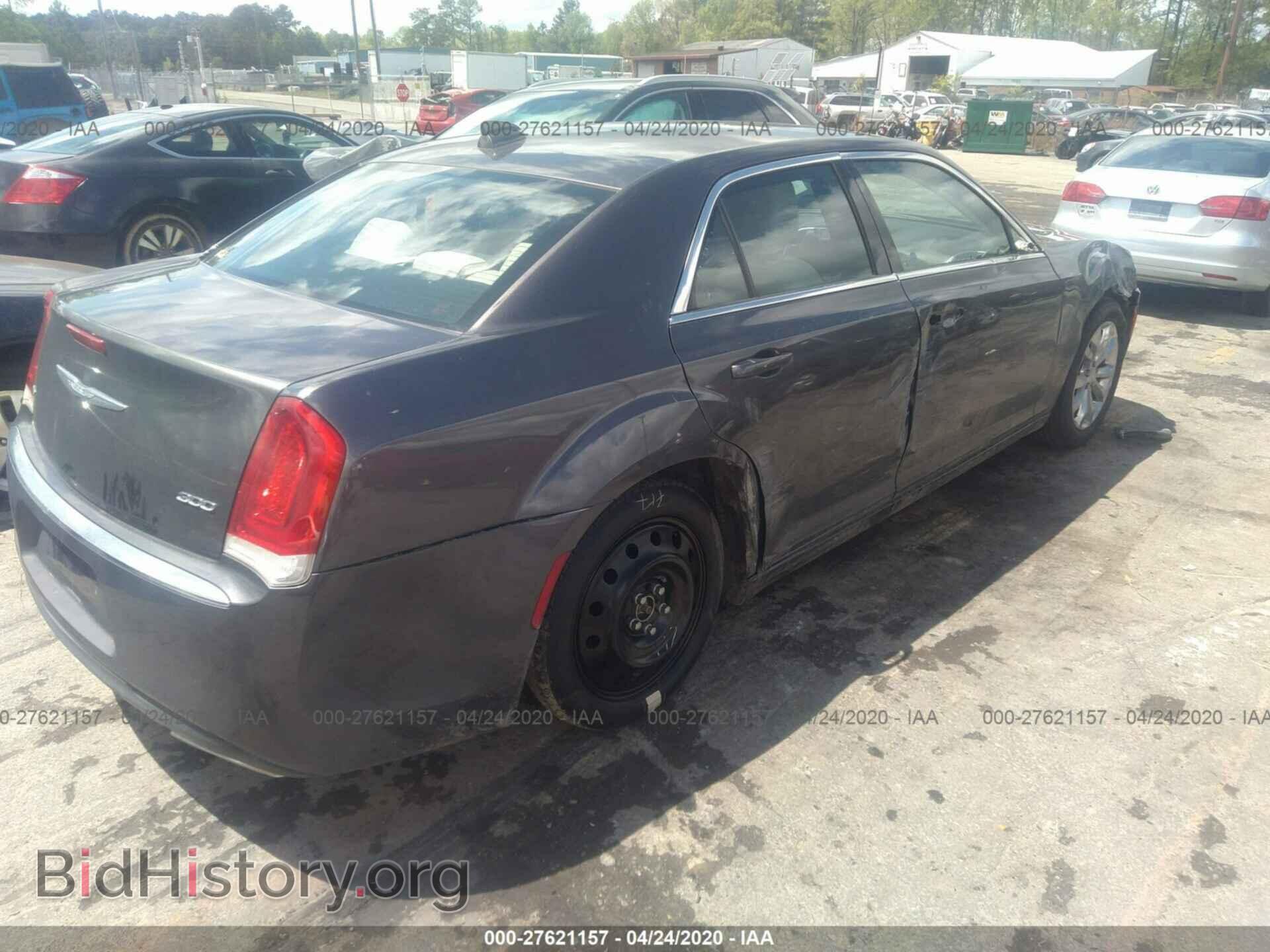 2017 CHRYSLER 300 - VIN: 2C3CCARGXHH588186 - Фото 4