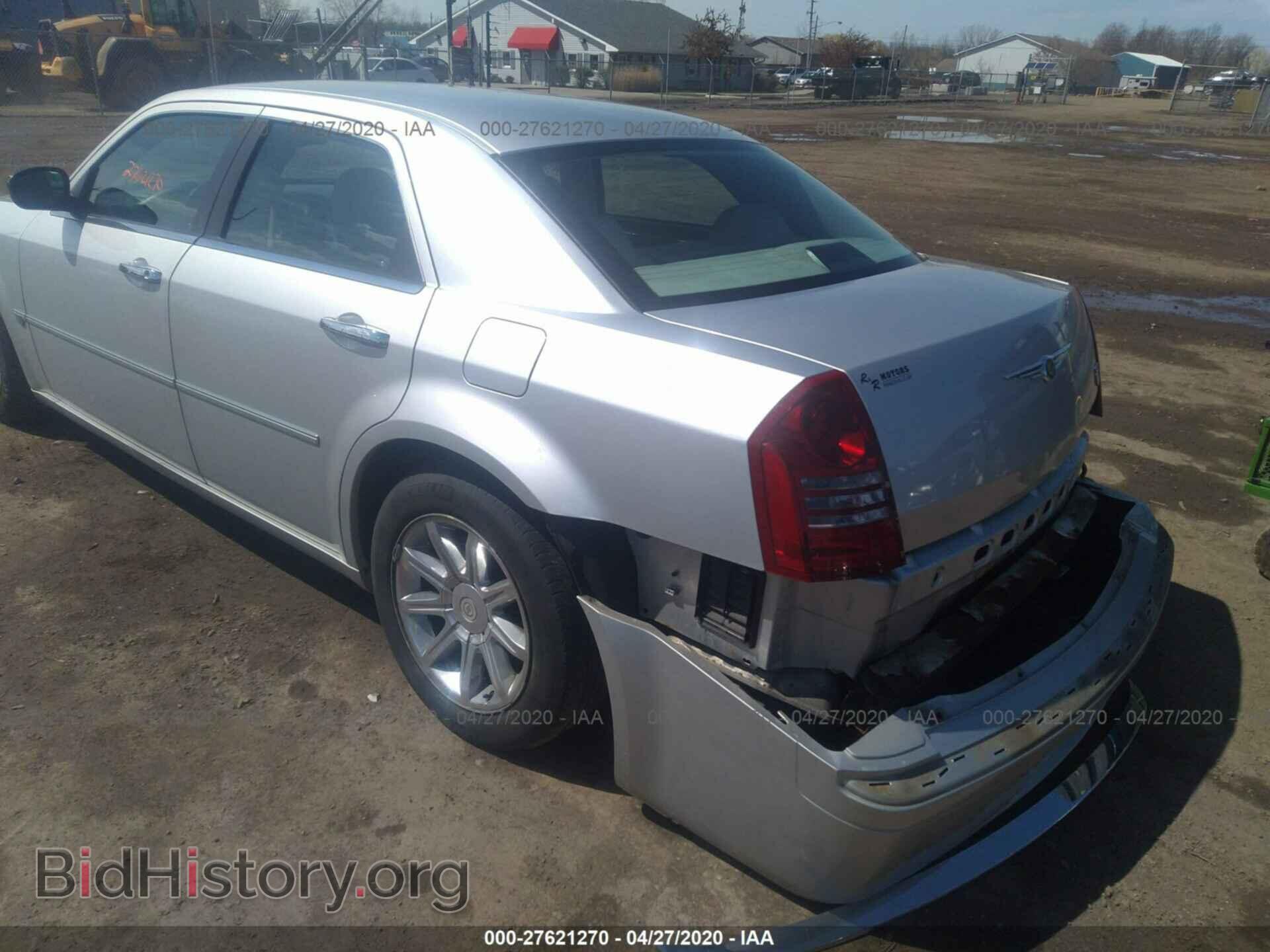 2005 CHRYSLER 300C - VIN: 2C3AA63H45H524765 - Фото 3