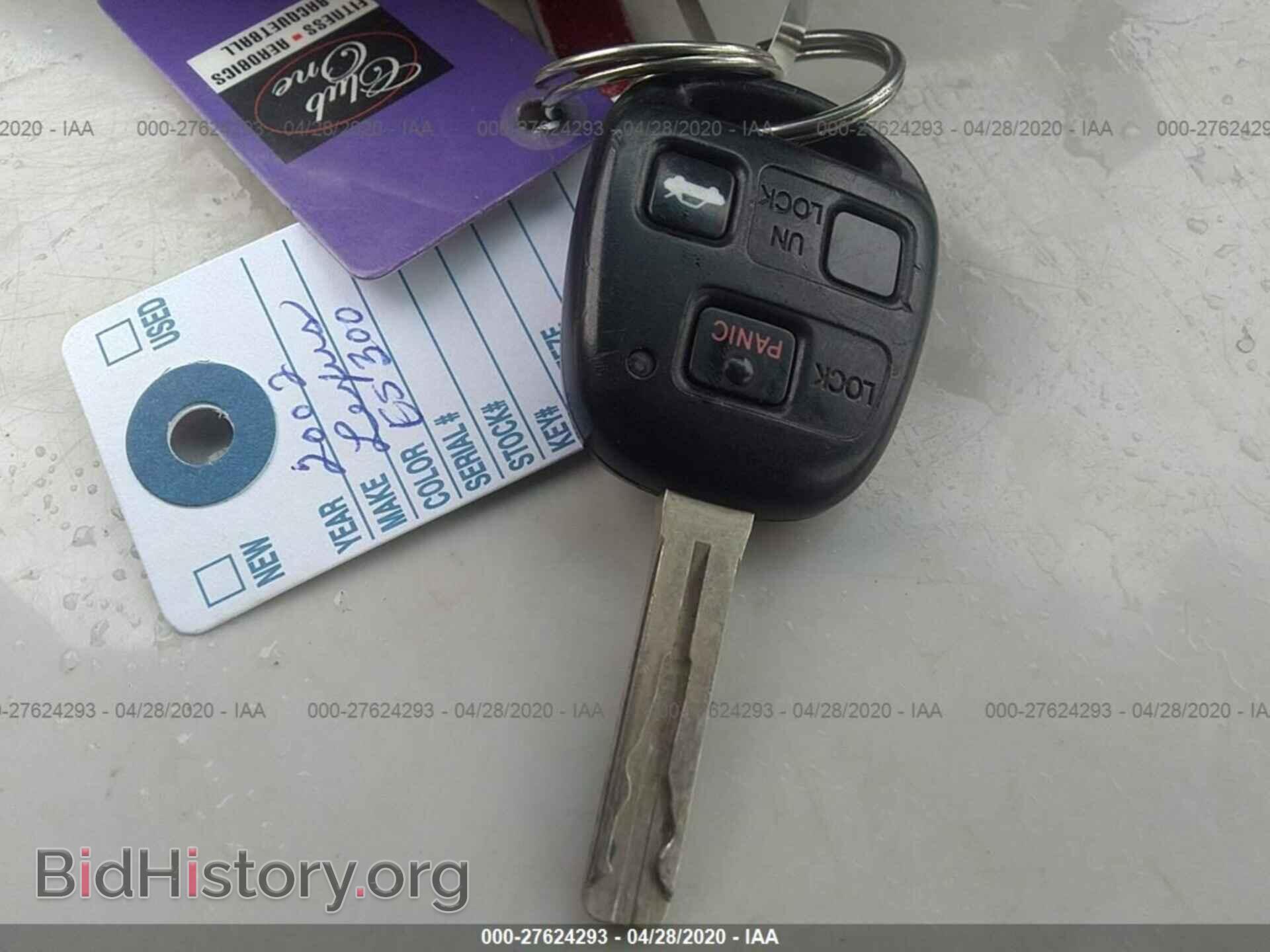 2002 LEXUS ES - VIN: JTHBF30G420069670 - Photo 11