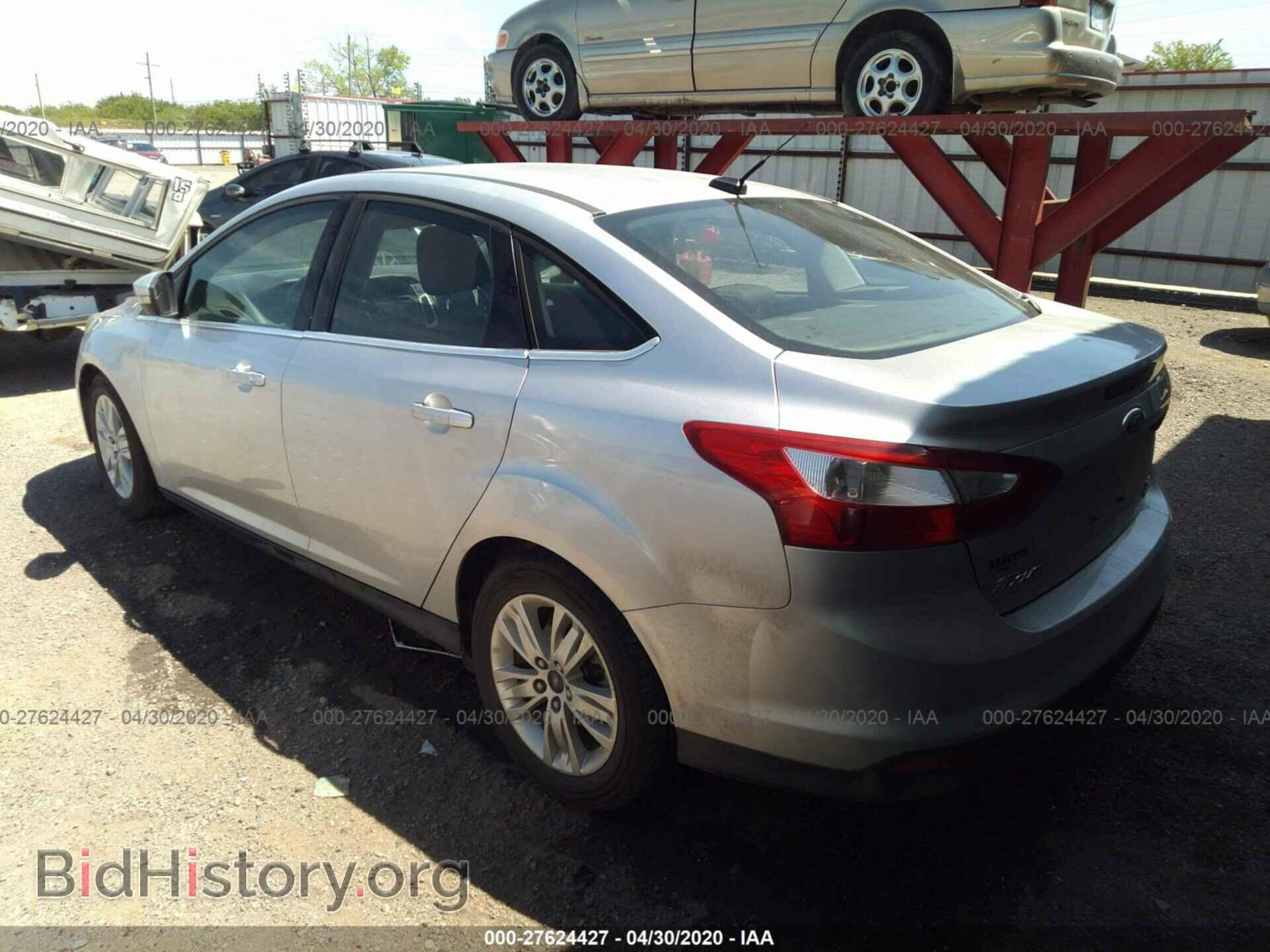 2012 Ford Focus - VIN: 1FAHP3H24CL371757 - Photo 3
