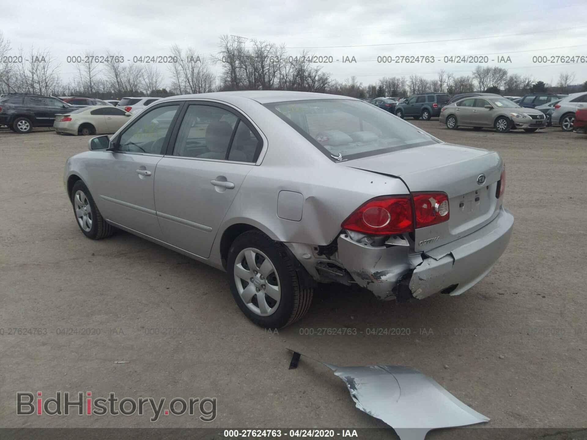 2007 KIA OPTIMA - VIN: KNAGE123975120323 - Фото 3