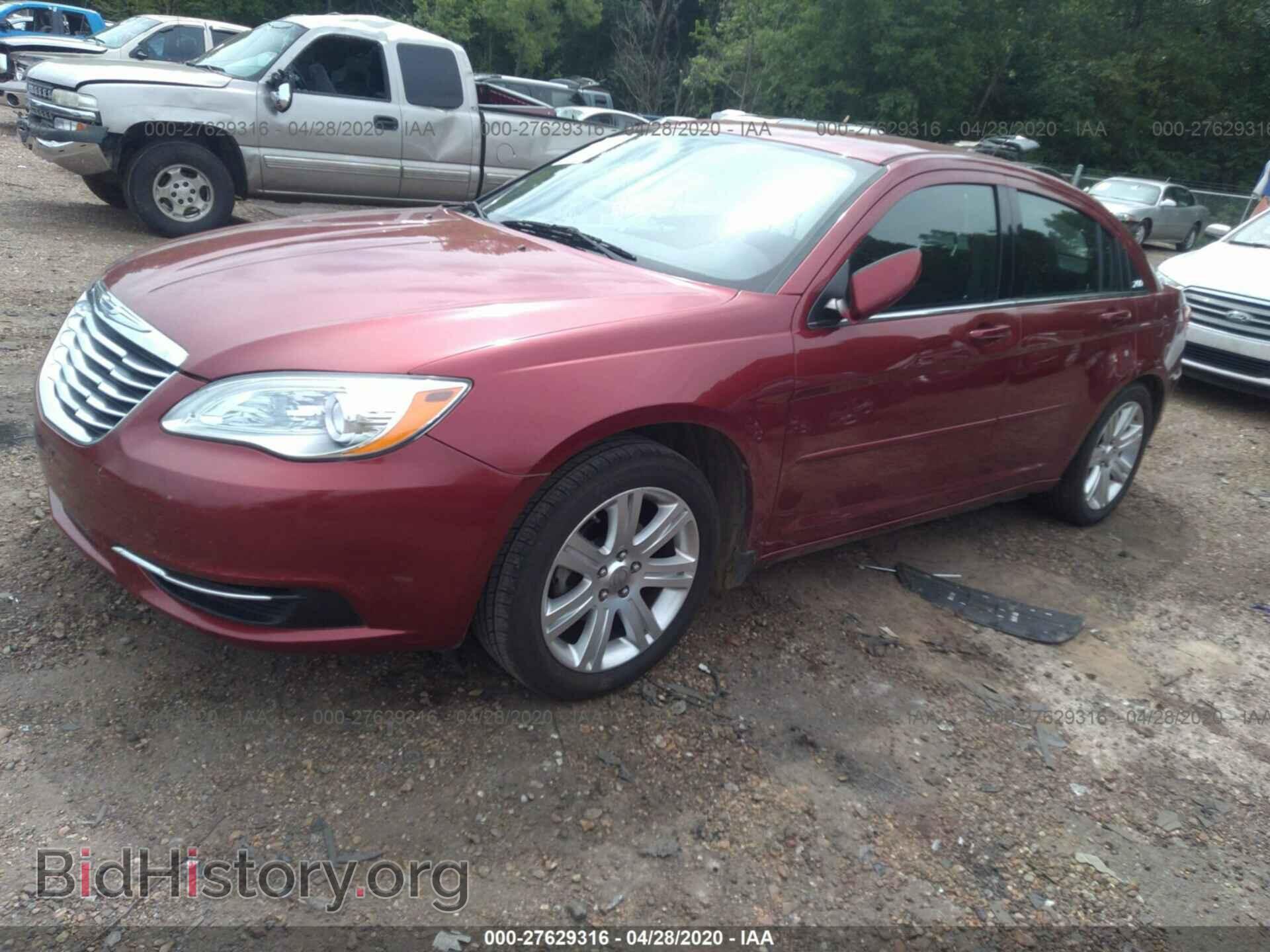 2013 CHRYSLER 200 - VIN: 1C3CCBBB5DN714895 - Фото 2