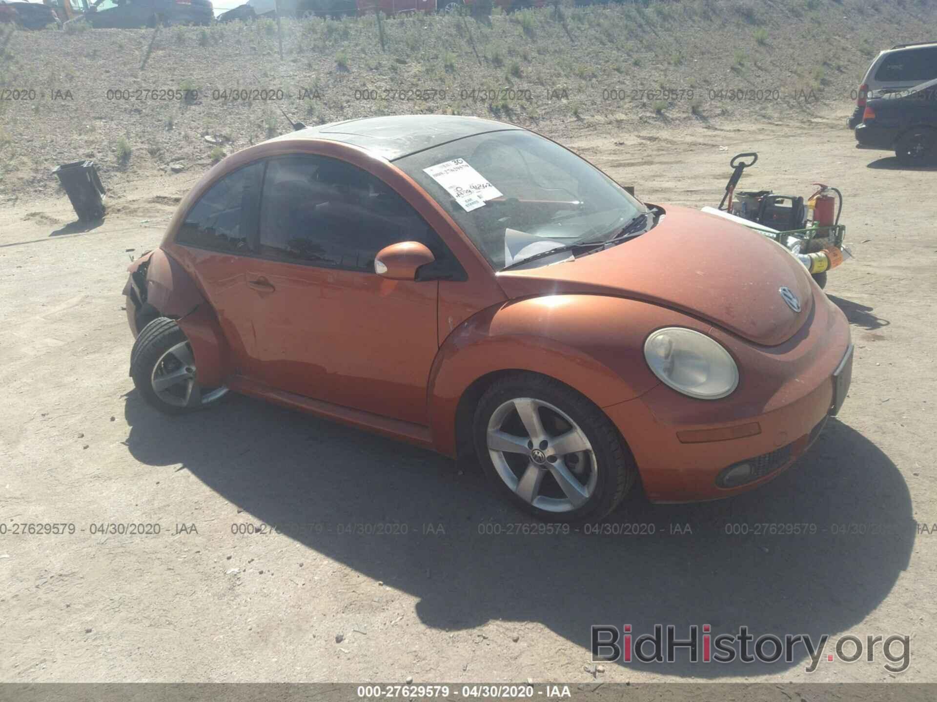 Photo 3VWRG3AG1AM020222 - VOLKSWAGEN NEW BEETLE COUPE 2010