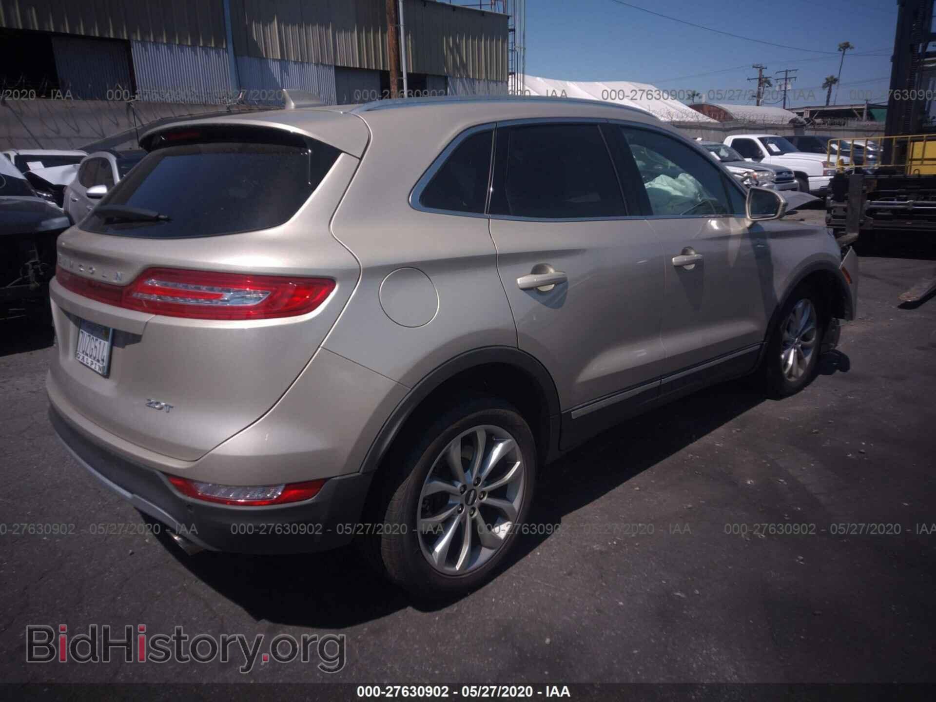 2017 LINCOLN MKC - VIN: 5LMCJ2C97HUL16265 - Photo 4