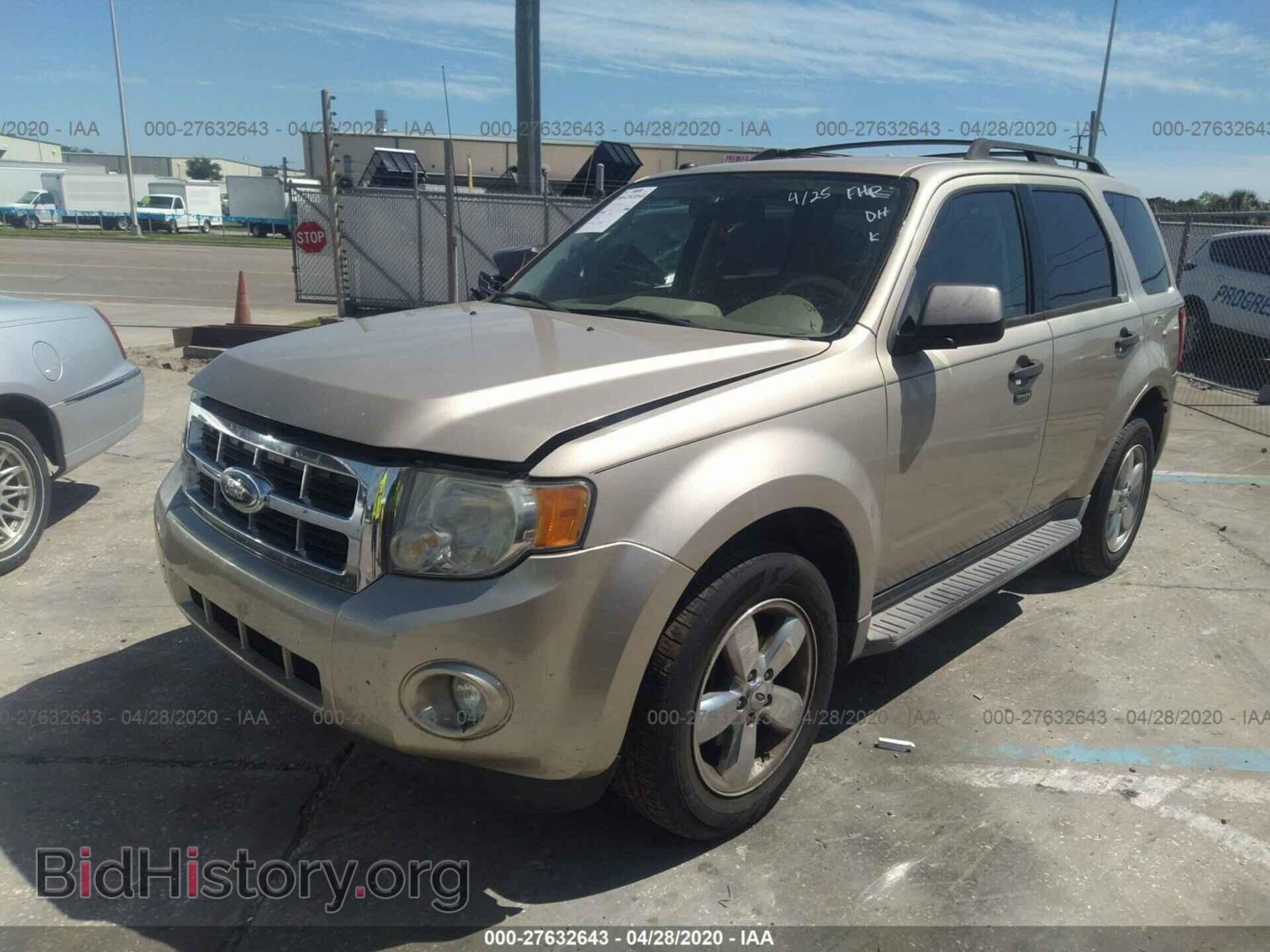 2011 FORD ESCAPE - VIN: 1FMCU0D74BKA41968 - Фото 2