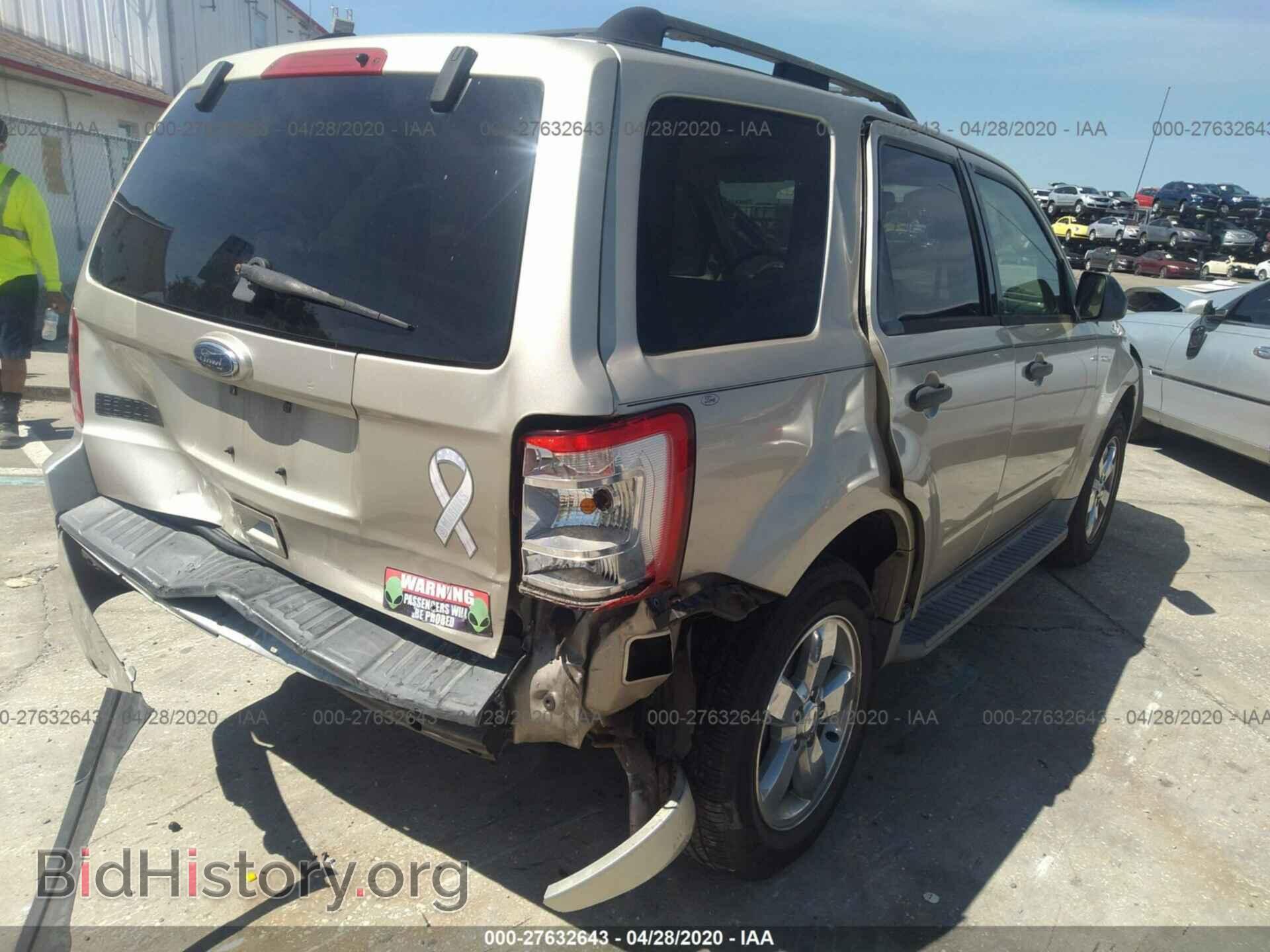 2011 FORD ESCAPE - VIN: 1FMCU0D74BKA41968 - Фото 4