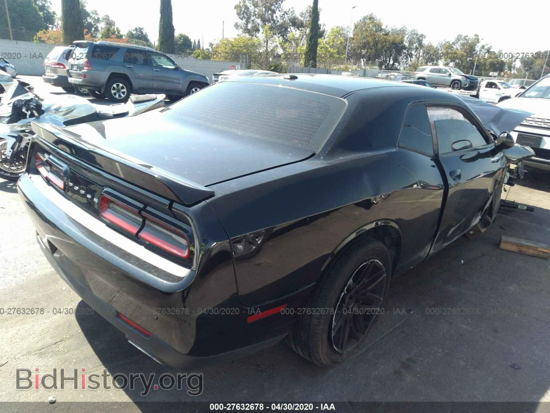 2018 DODGE CHALLENGER - VIN: 2C3CDZAG4JH183082 - Фото 4