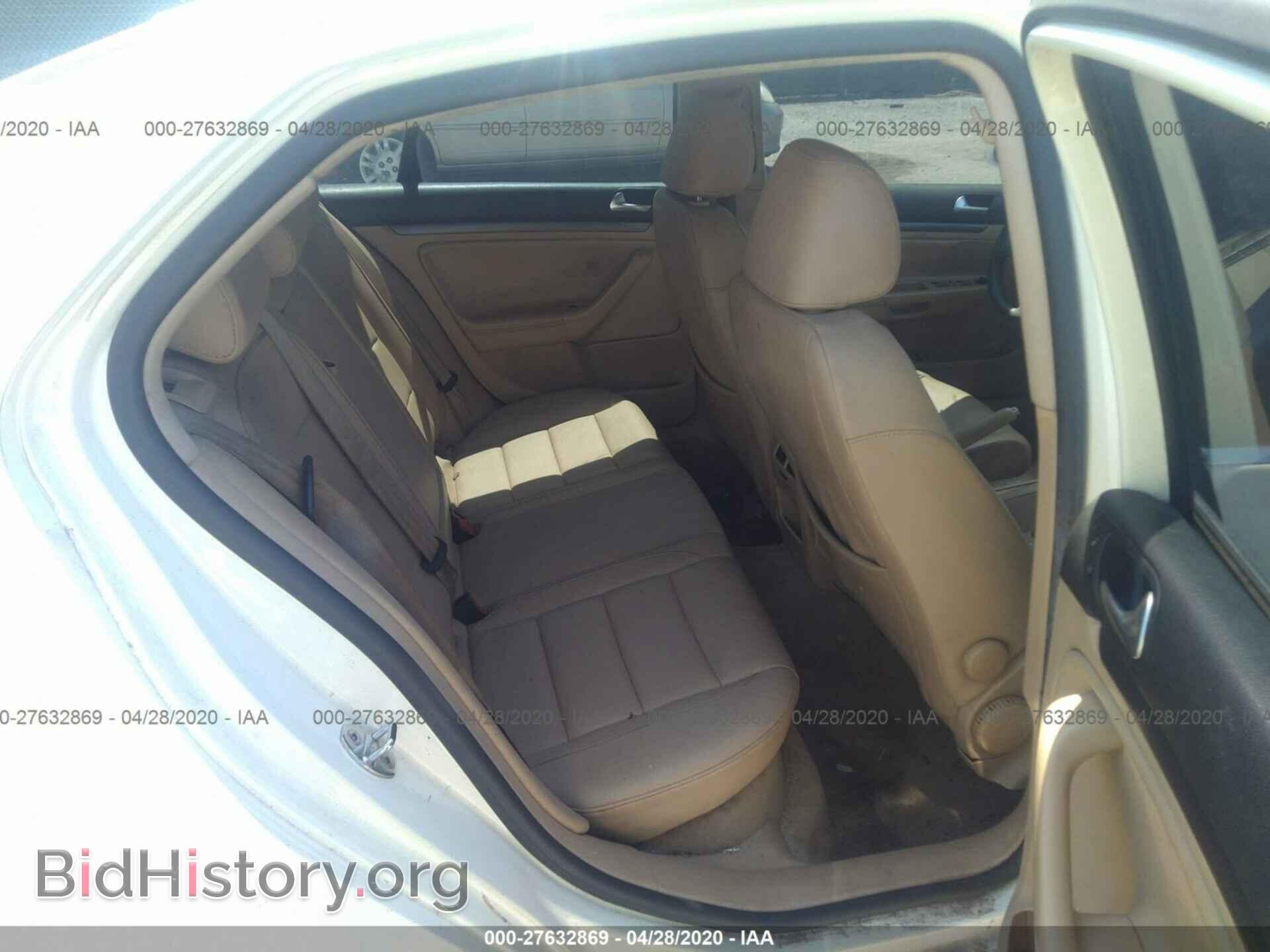 2007 Volkswagen Jetta - VIN: 3VWEF71K77M201671 - Фото 8