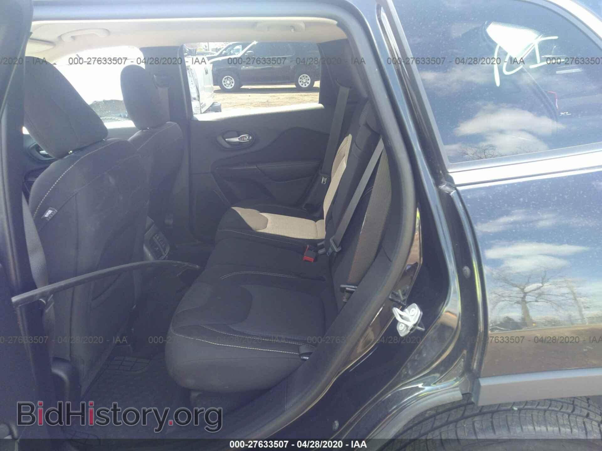 2016 JEEP CHEROKEE - VIN: 1C4PJMCB2GW325692 - Photo 8