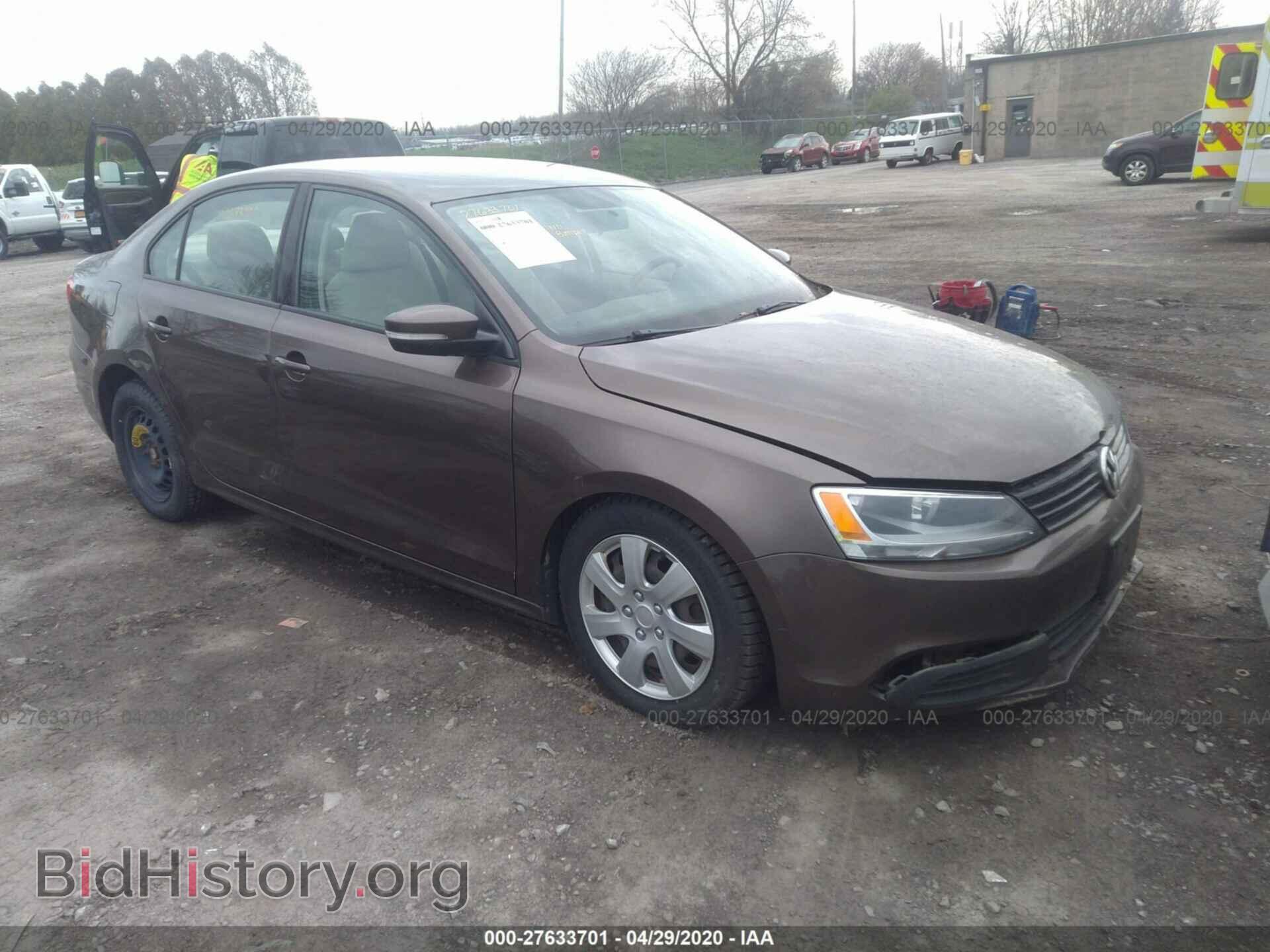 Фотография 3VWDP7AJ7CM380921 - VOLKSWAGEN JETTA 2012