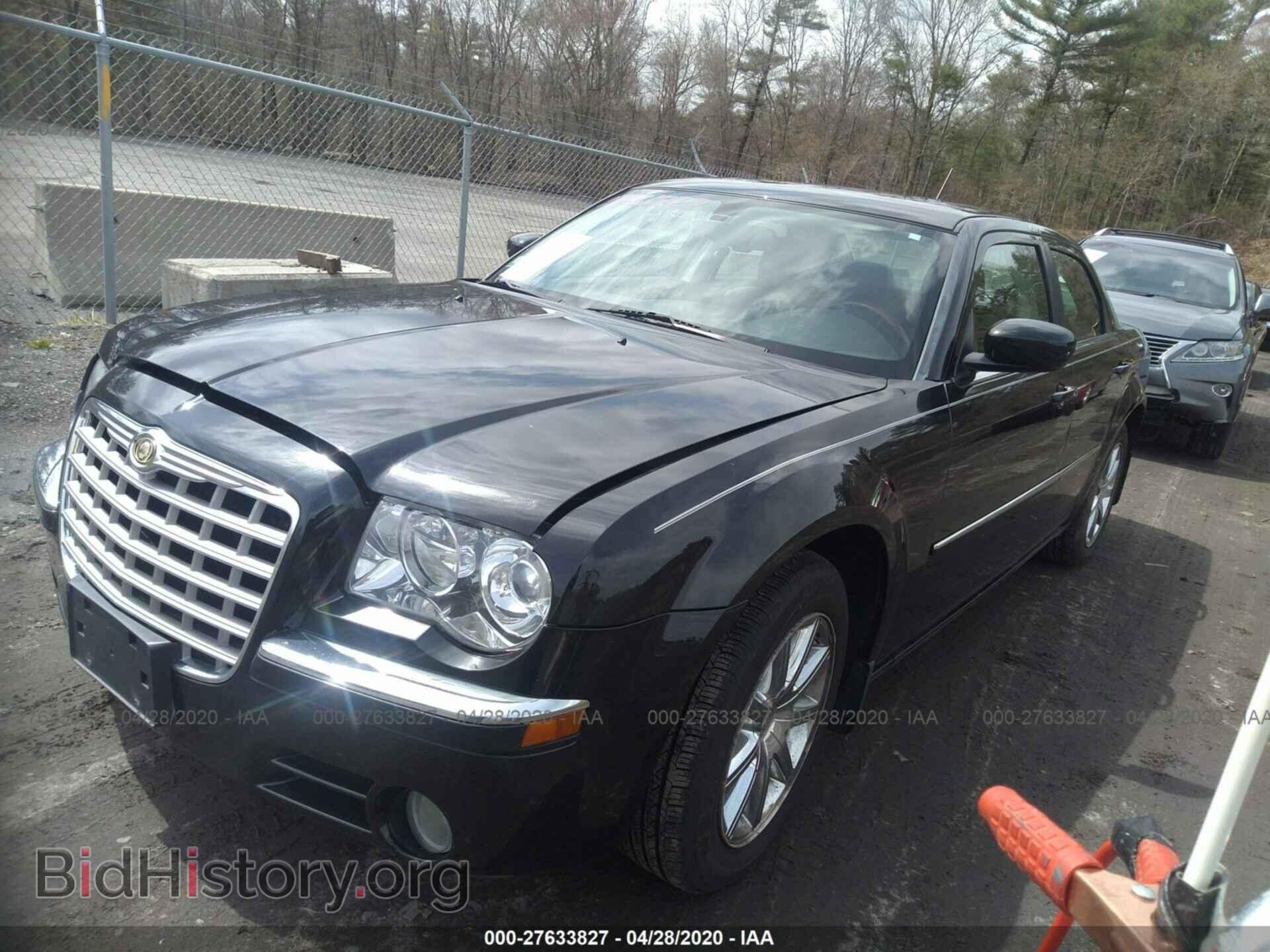 2008 CHRYSLER 300 - VIN: 2C3KA33G38H180361 - Фото 2