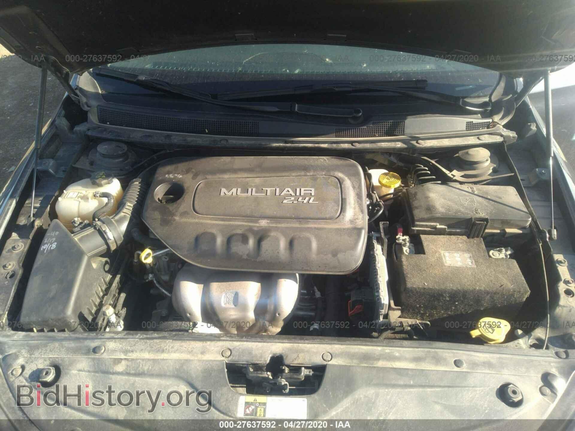 2016 CHRYSLER 200 - VIN: 1C3CCCAB4GN176850 - Фото 10