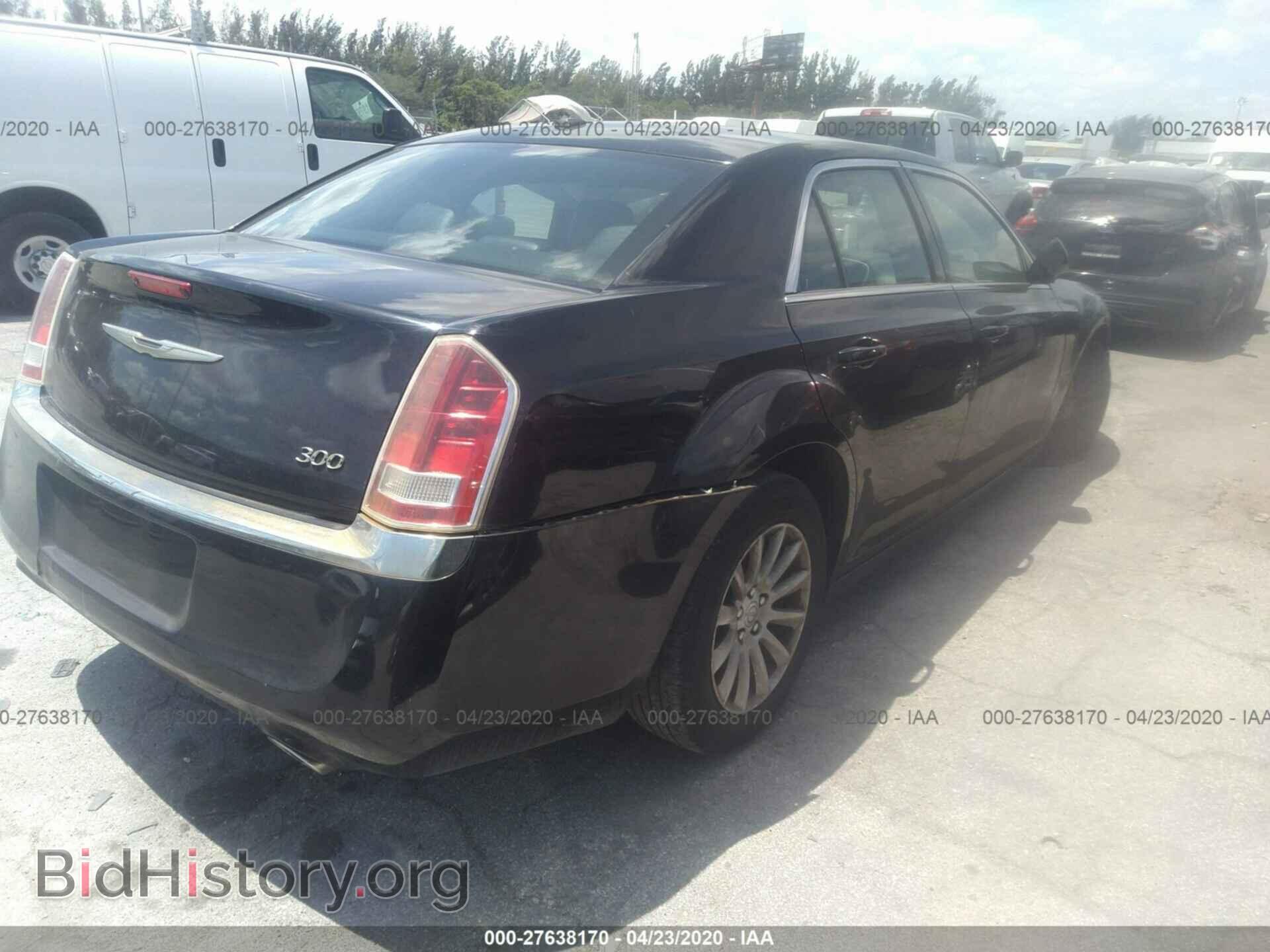 2014 CHRYSLER 300 - VIN: 2C3CCAAG6EH138736 - Фото 4