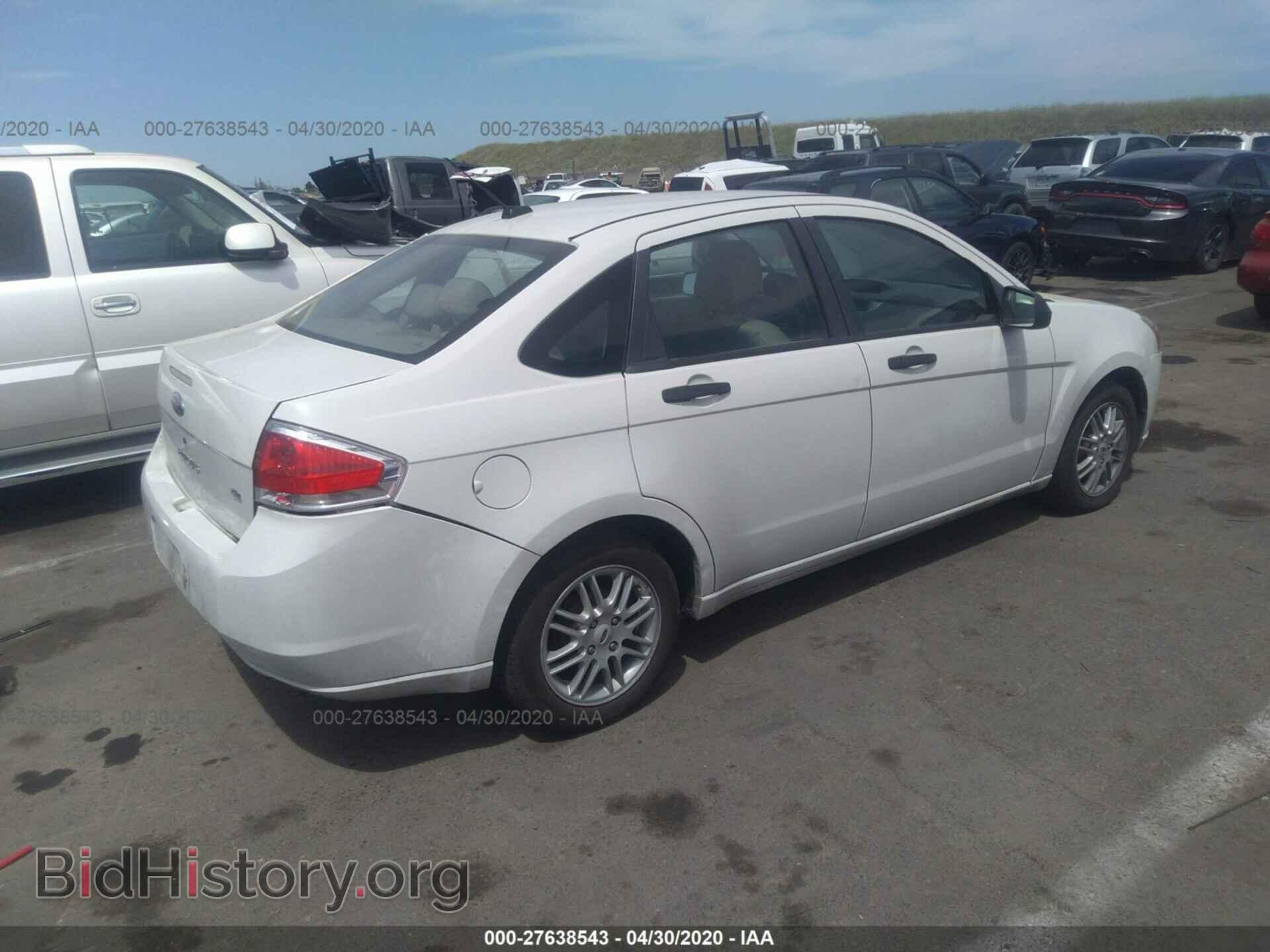 2009 FORD FOCUS - VIN: 1FAHP35N19W100998 - Фото 4