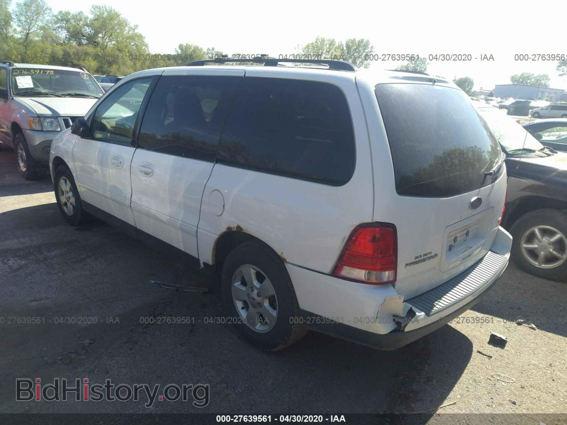 2005 FORD FREESTAR - VIN: 2FMZA57615BA58132 - Фото 3