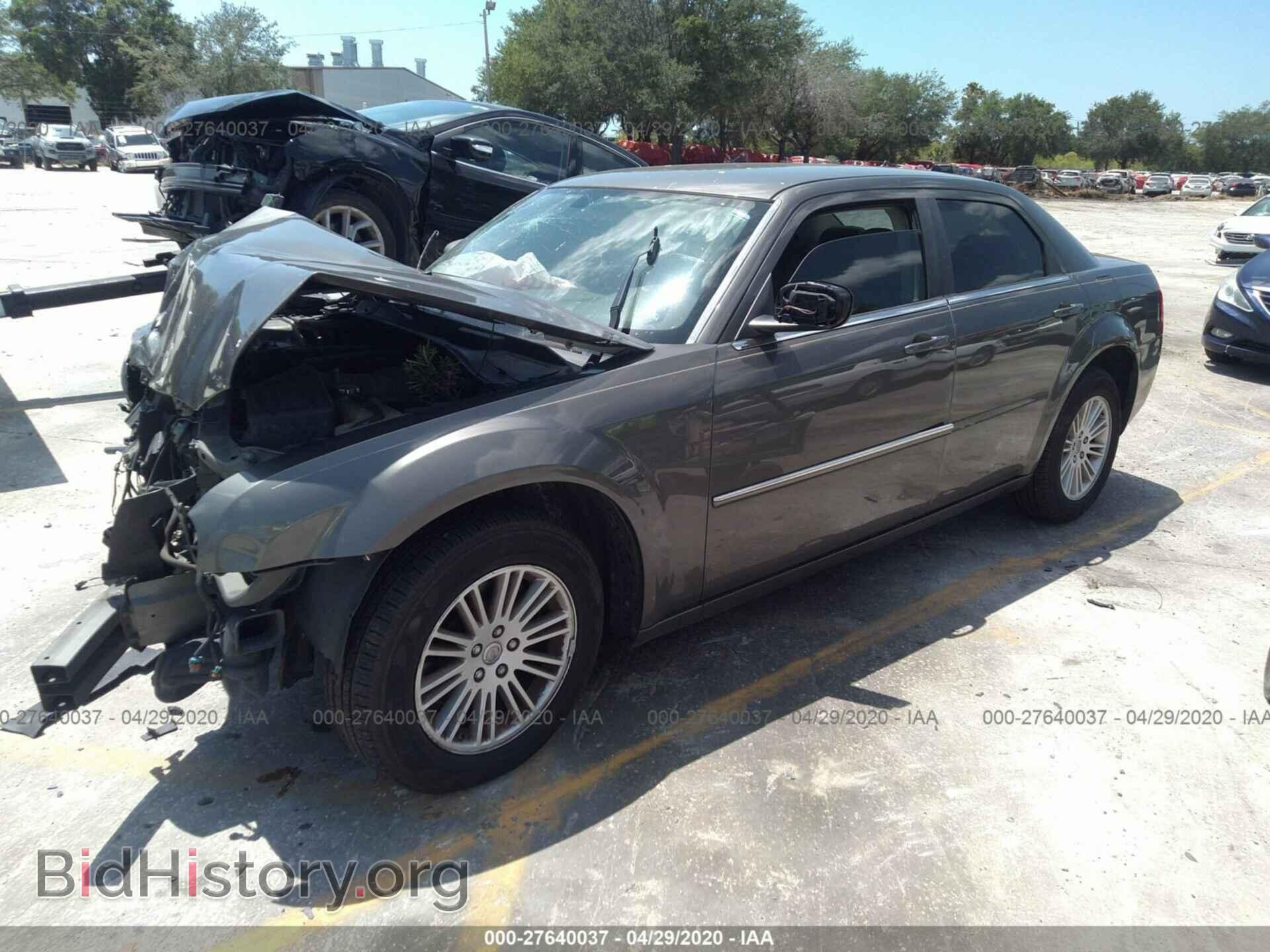 2008 CHRYSLER 300 - VIN: 2C3LA53G58H183035 - Фото 2