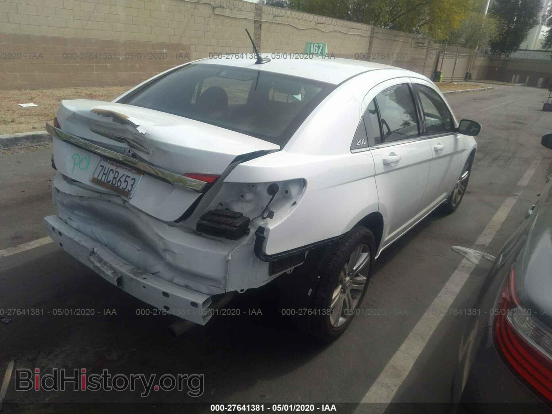 2013 CHRYSLER 200 - VIN: 1C3CCBAB1DN670069 - Photo 4