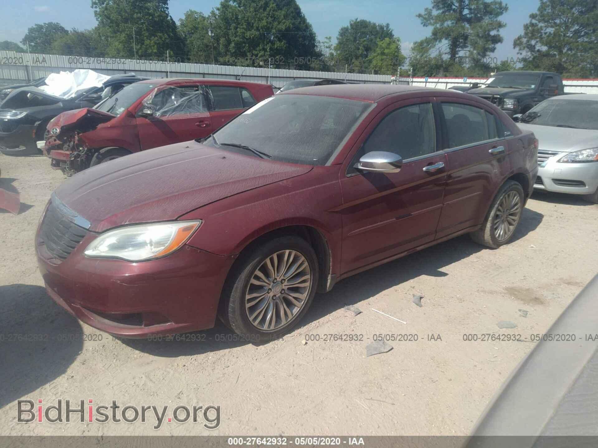 2012 CHRYSLER 200 - VIN: 1C3CCBCB0CN155043 - Фото 2