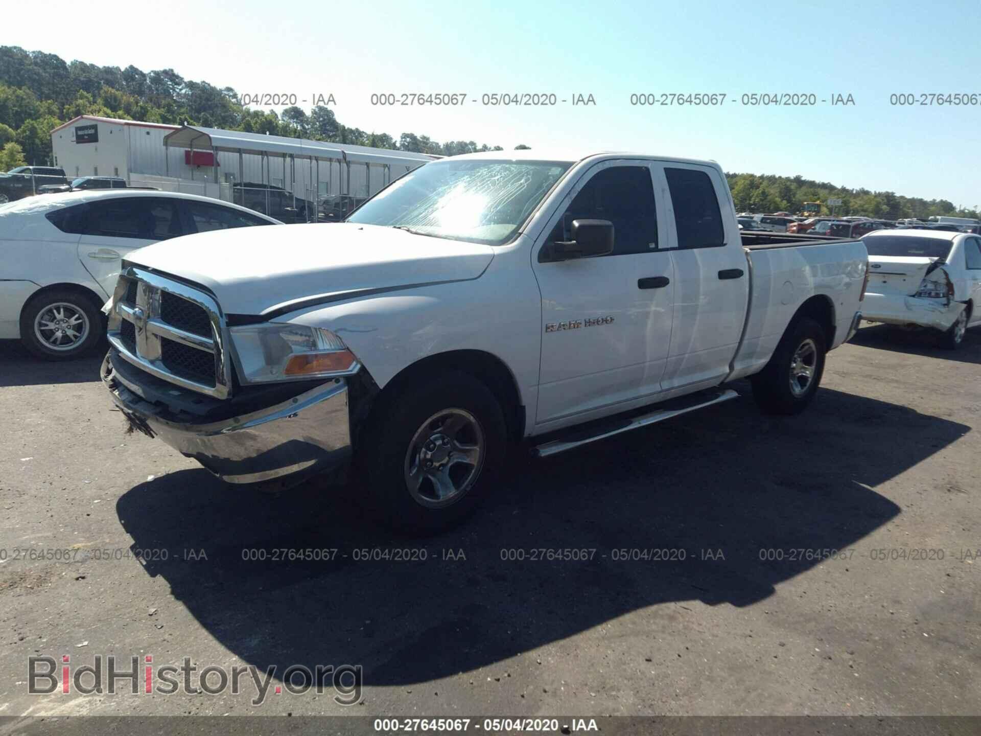 2011 DODGE RAM 1500 - VIN: 1D7RB1GKXBS629311 - Фото 2