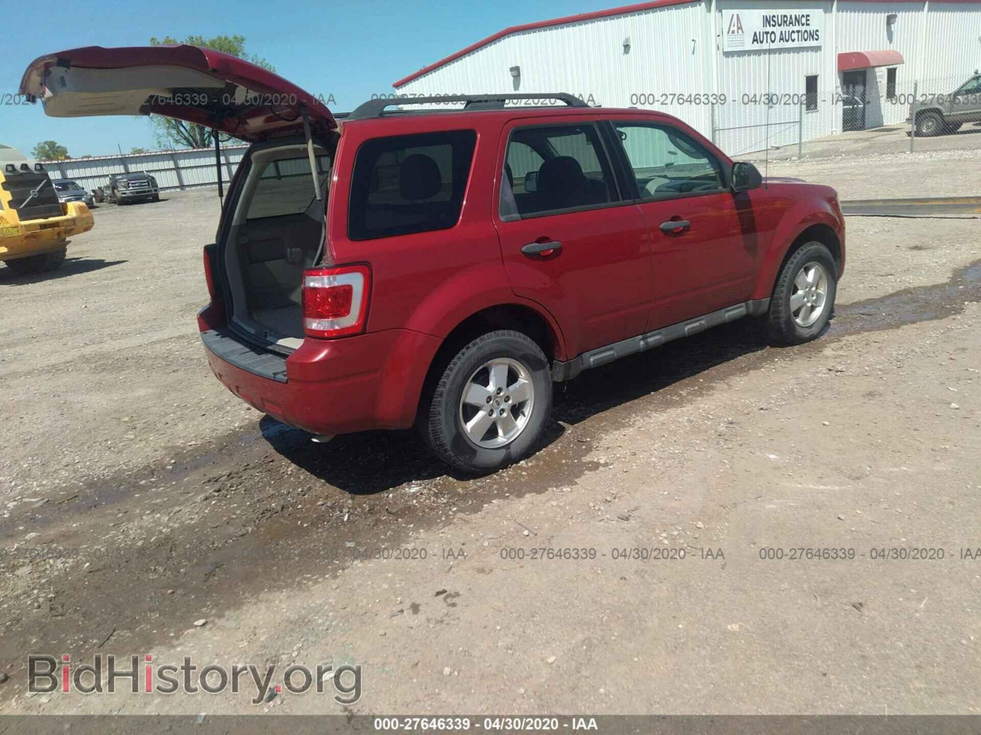 2011 FORD ESCAPE - VIN: 1FMCU0D74BKA36690 - Photo 4