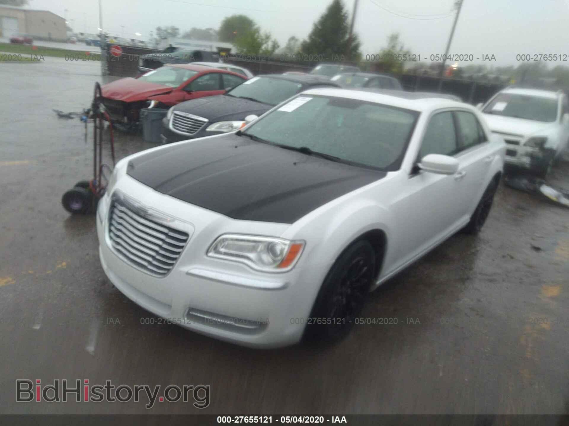 2013 CHRYSLER 300 - VIN: 2C3CCAAG1DH517013 - Фото 2
