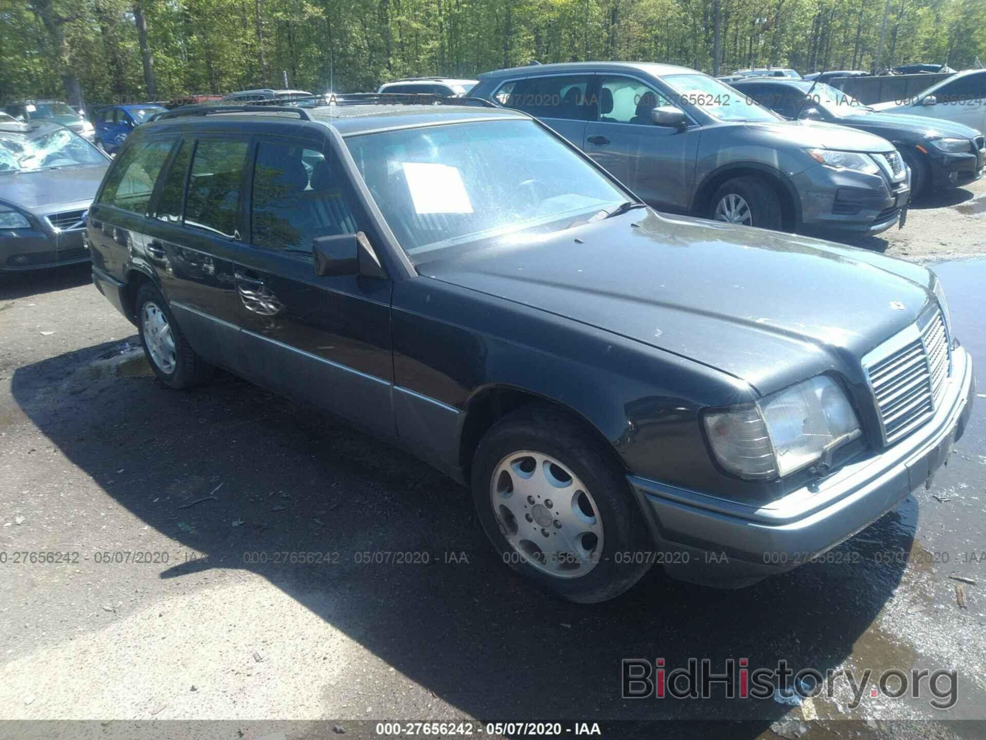 Photo WDBEA92E1SF335122 - MERCEDES-BENZ E 1995