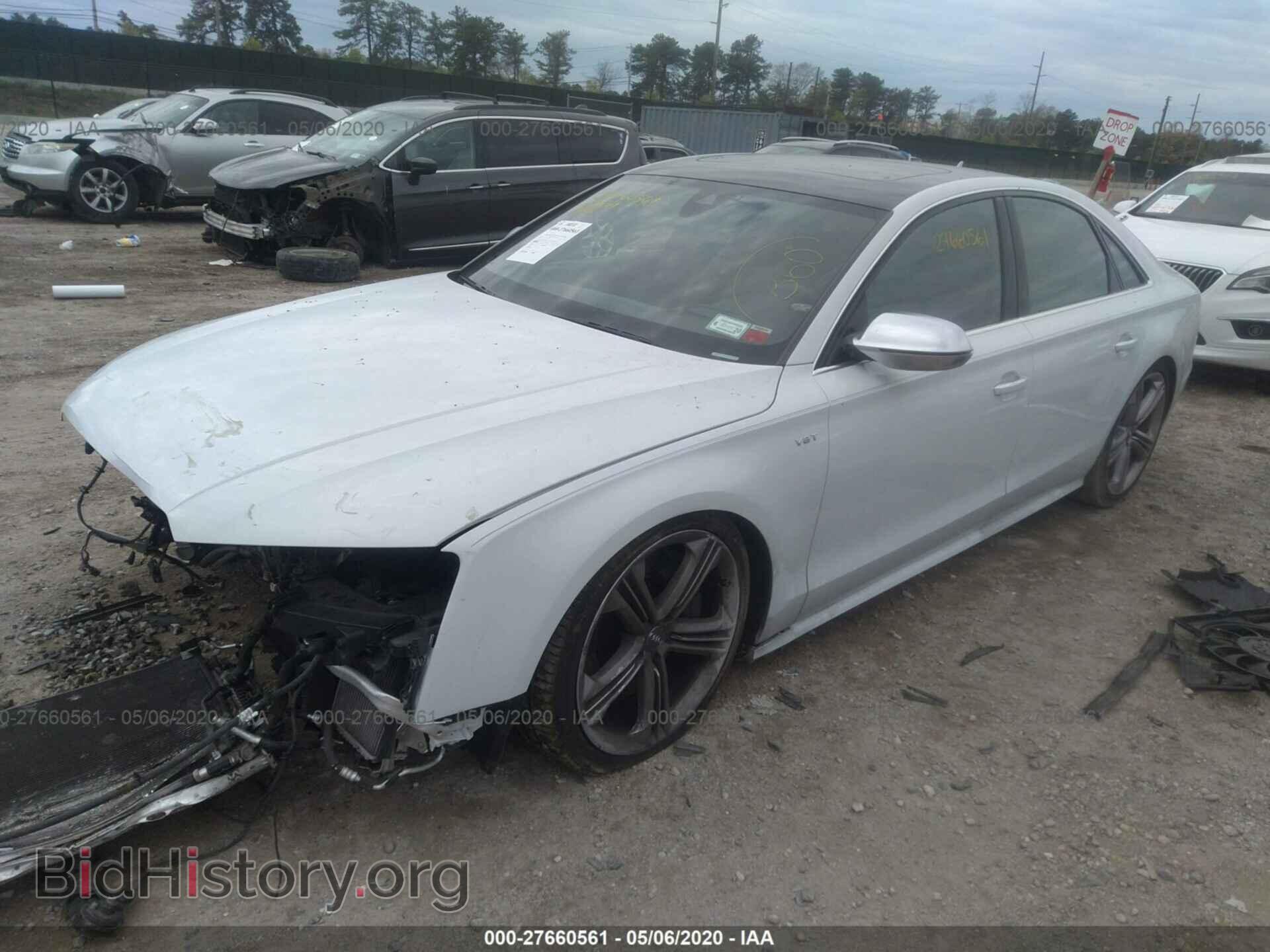 2015 AUDI S8 - VIN: WAUK2AFD2FN011609 - Фото 2