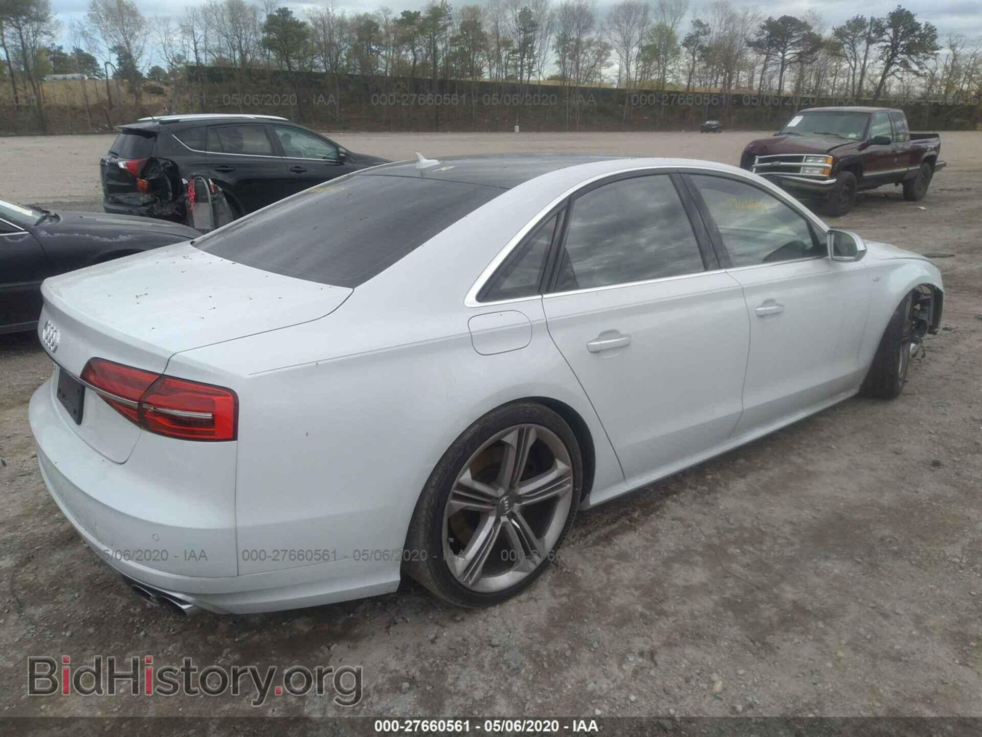 2015 AUDI S8 - VIN: WAUK2AFD2FN011609 - Фото 4