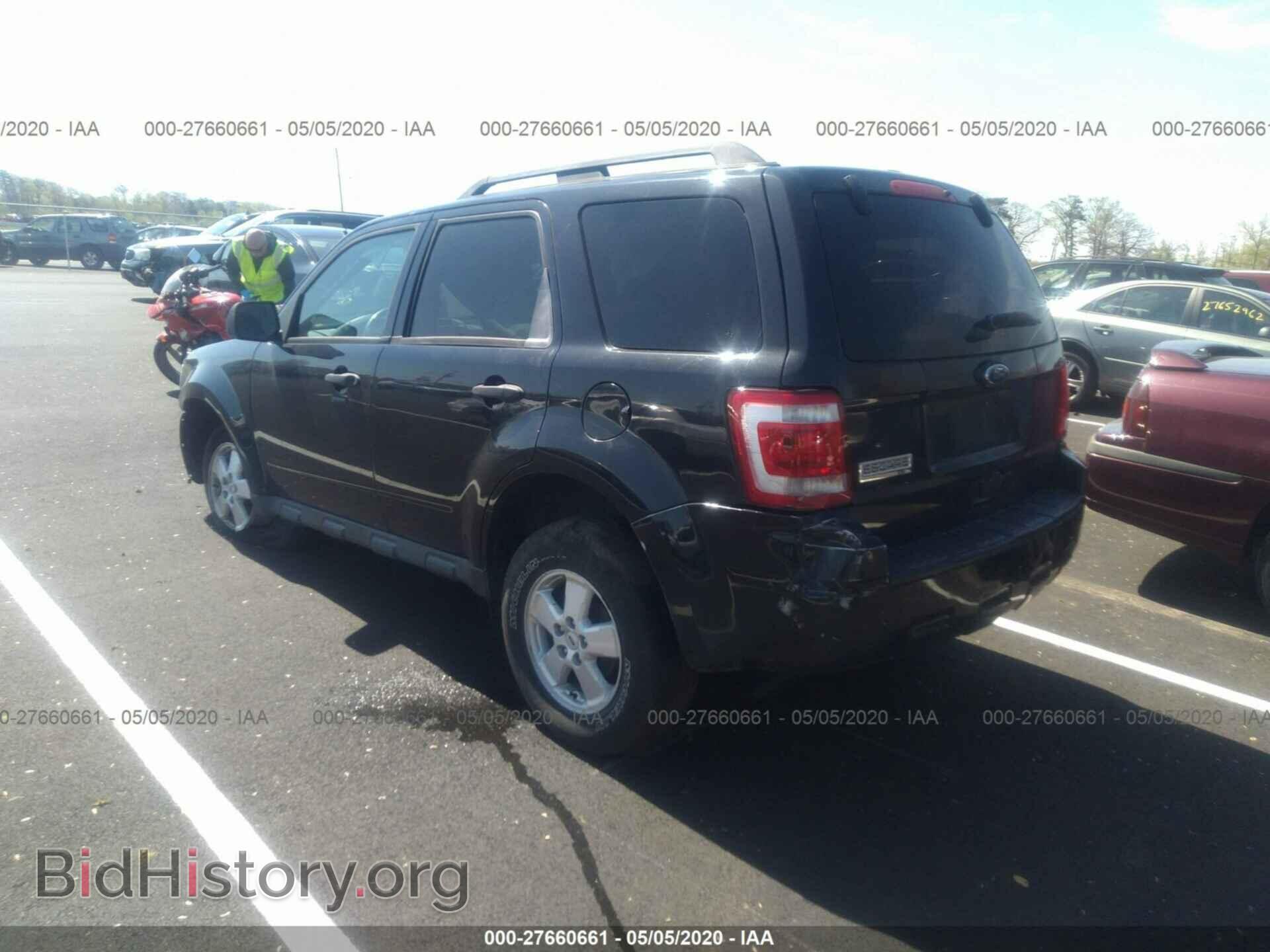 2011 FORD ESCAPE - VIN: 1FMCU9D71BKC46605 - Фото 3