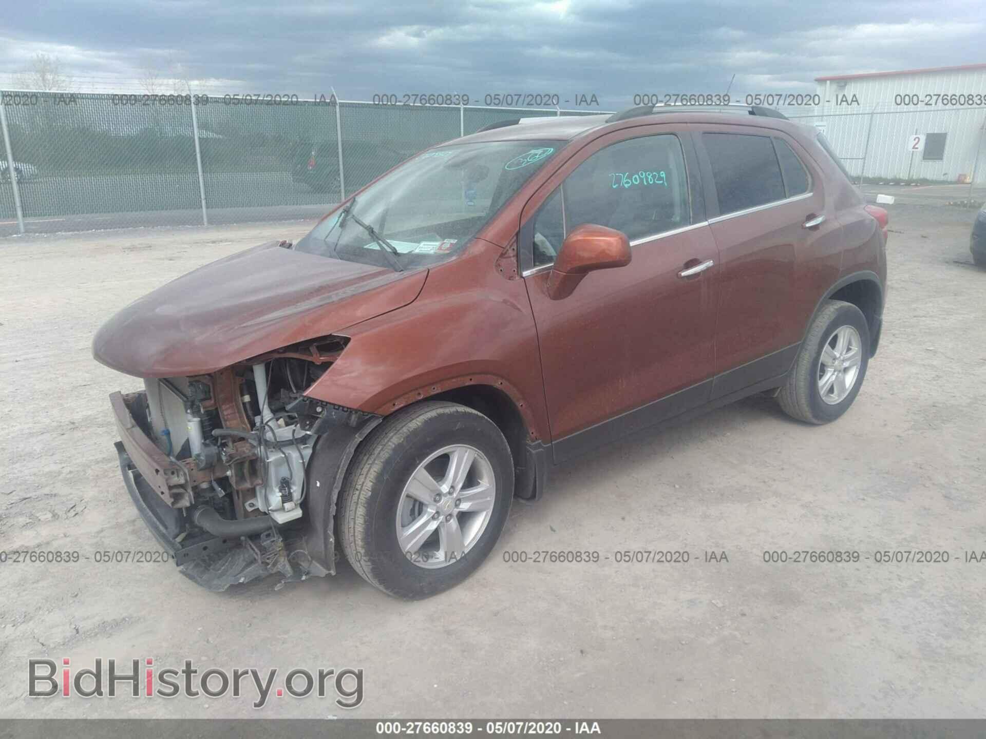 2019 CHEVROLET TRAX - VIN: 3GNCJPSB2KL285816 - Photo 2