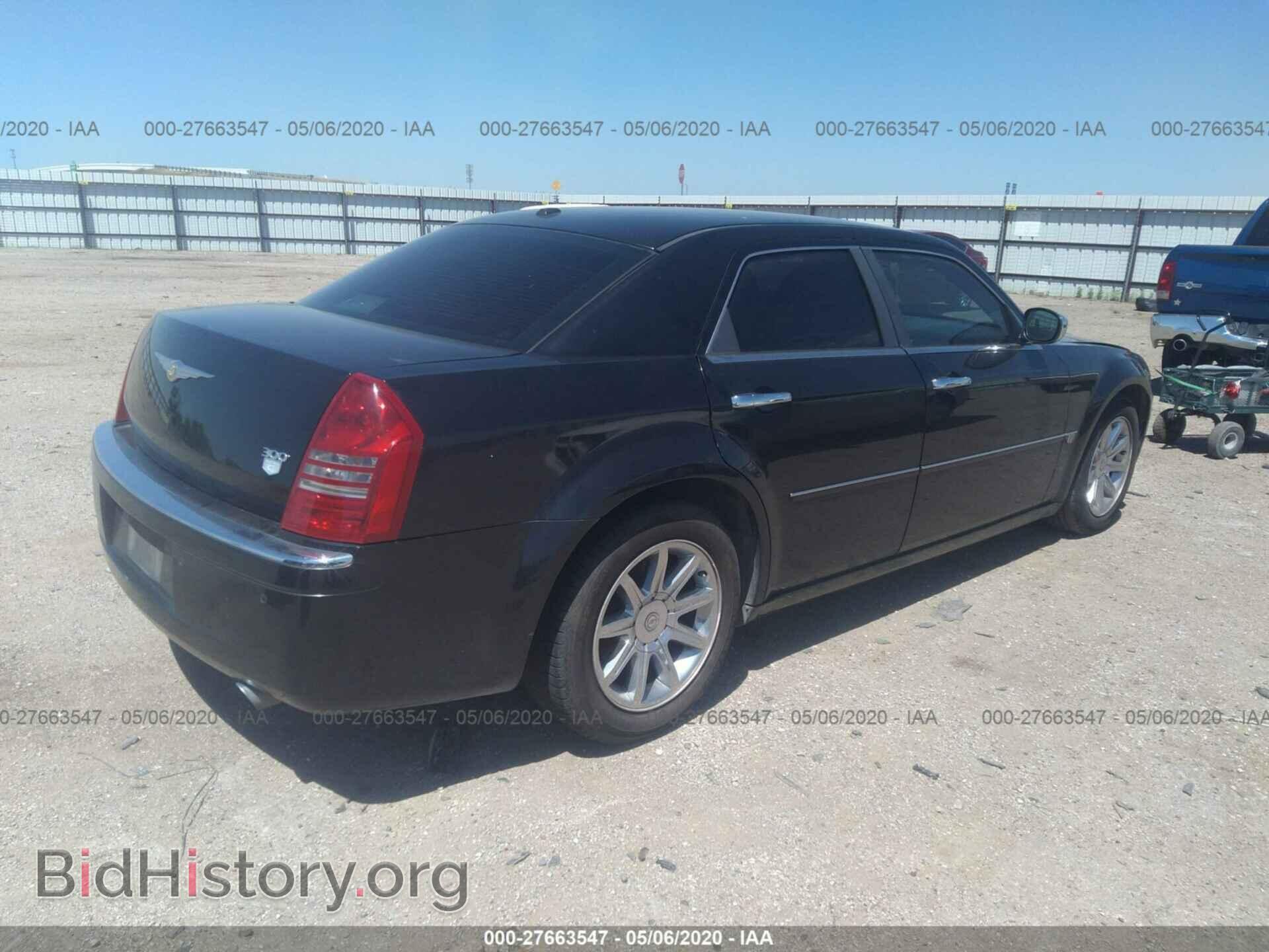 2006 CHRYSLER 300C - VIN: 2C3LA63H26H341858 - Фото 4