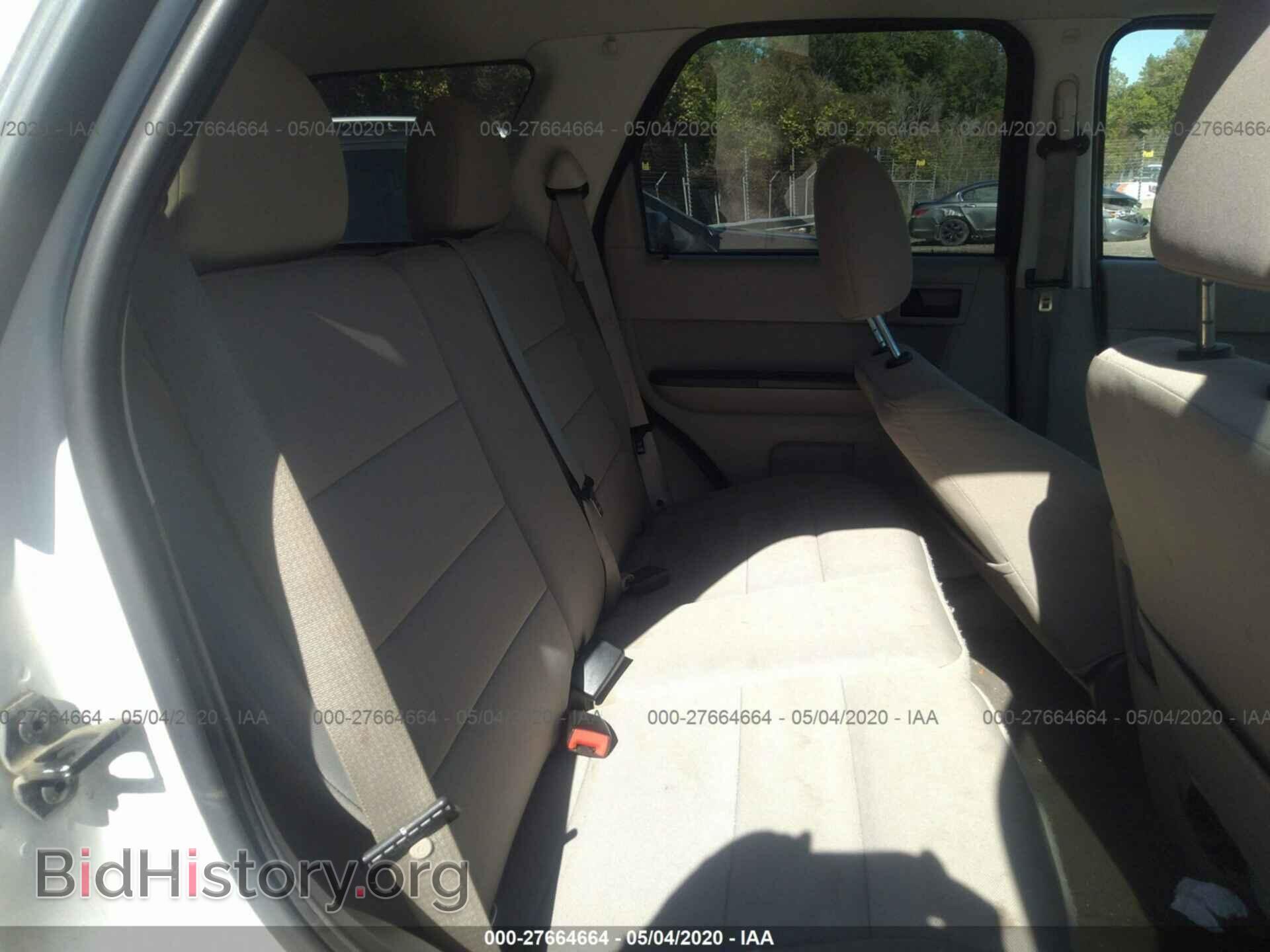 2011 FORD ESCAPE - VIN: 1FMCU9D74BKC12402 - Фото 8