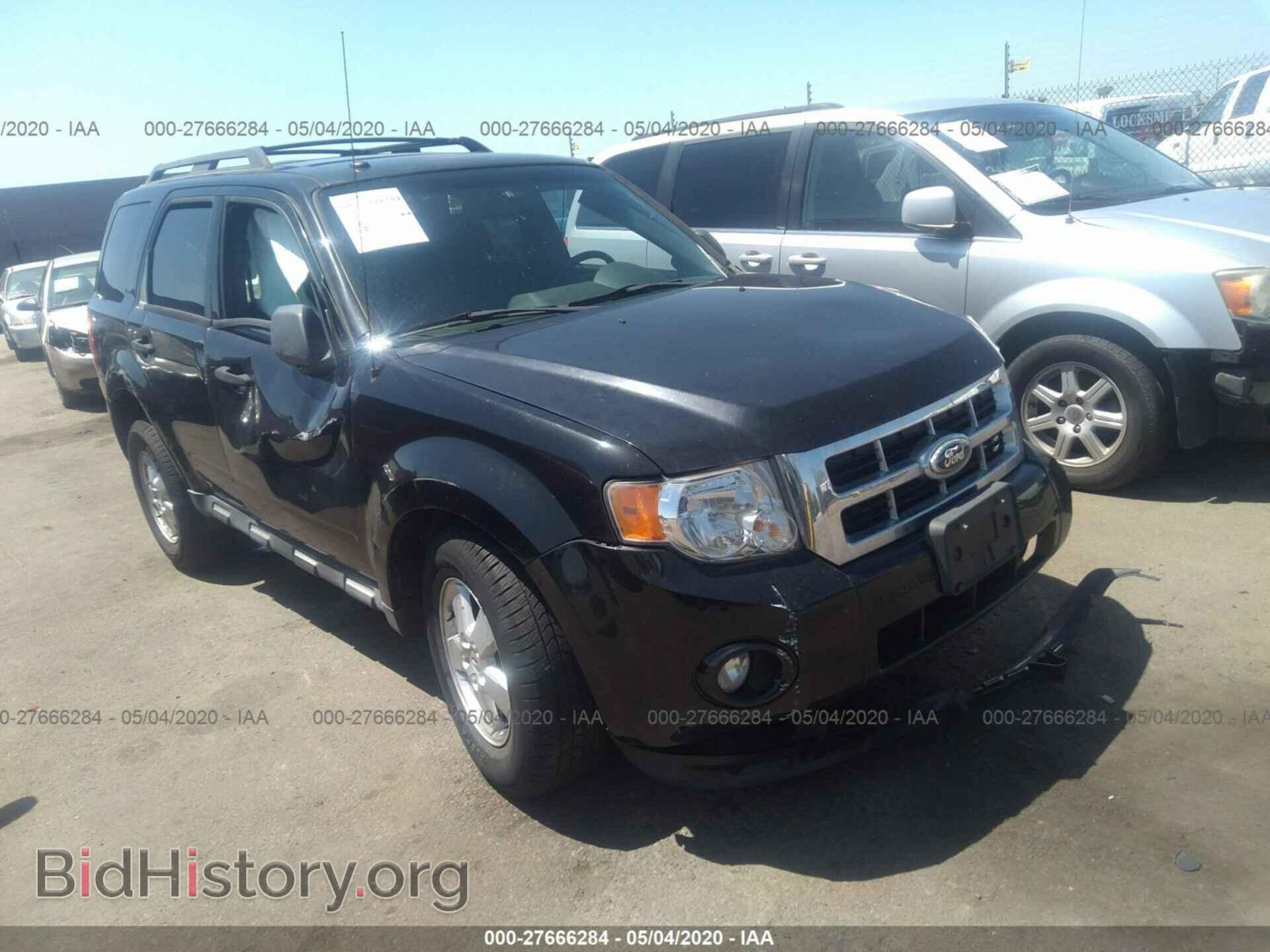 Фотография 1FMCU0DG9BKA08321 - FORD ESCAPE 2011