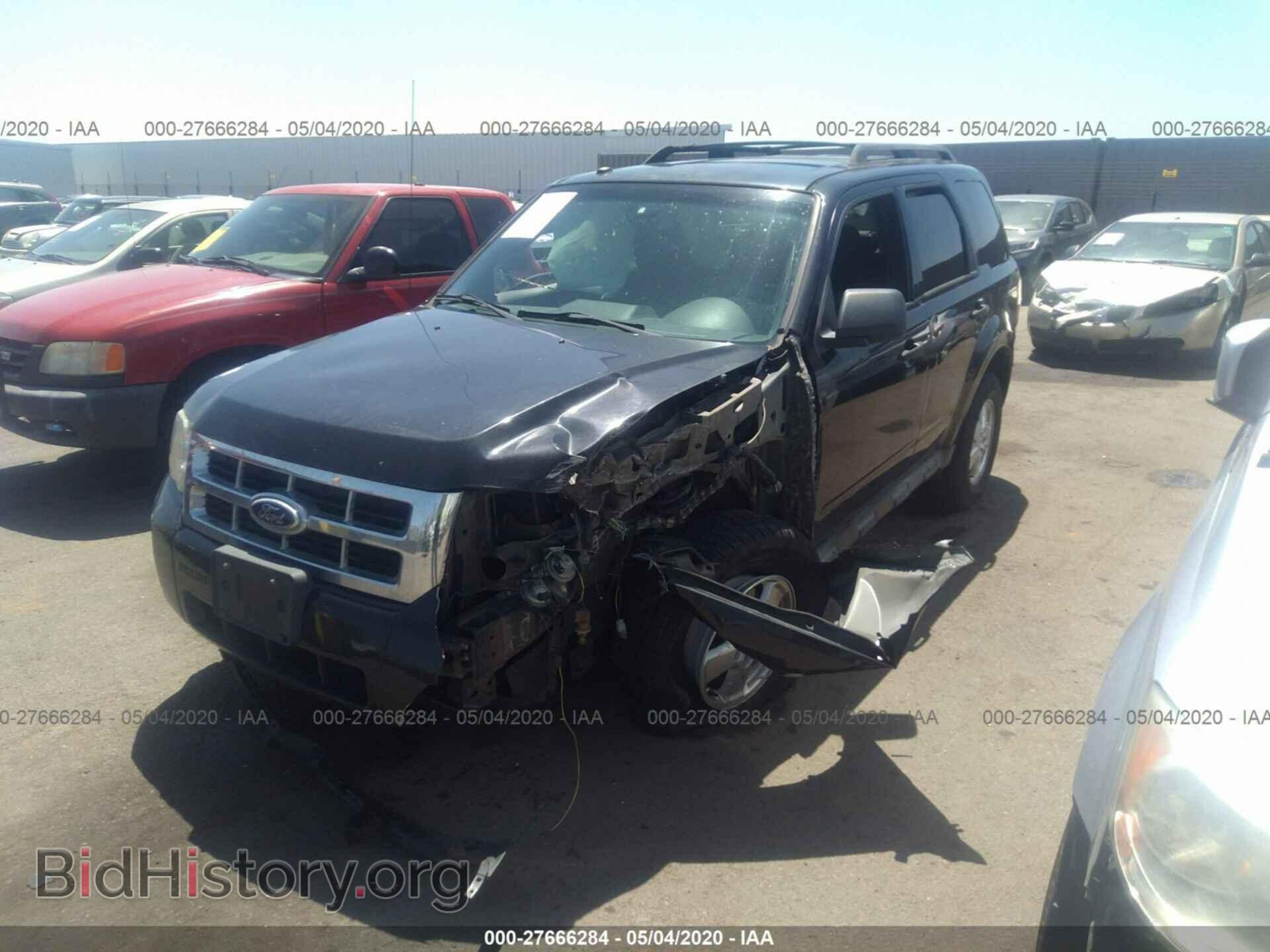 2011 FORD ESCAPE - VIN: 1FMCU0DG9BKA08321 - Фото 2