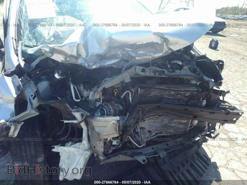 2016 Nissan VERSA NOTE (VIN 3N1CE2CPXGL395906) — photo 6 of 11