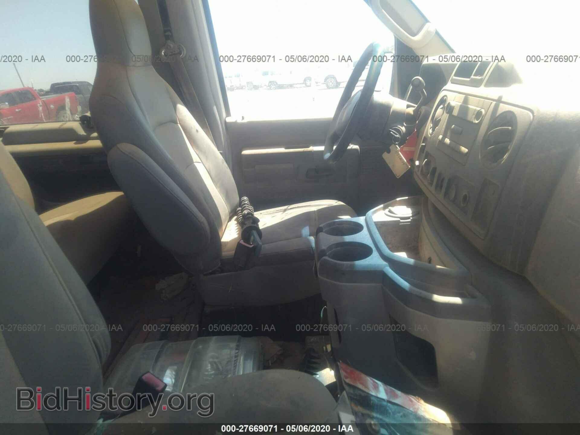 2011 FORD ECONOLINE - VIN: 1FBSS3BL9BDA09629 - Фото 5